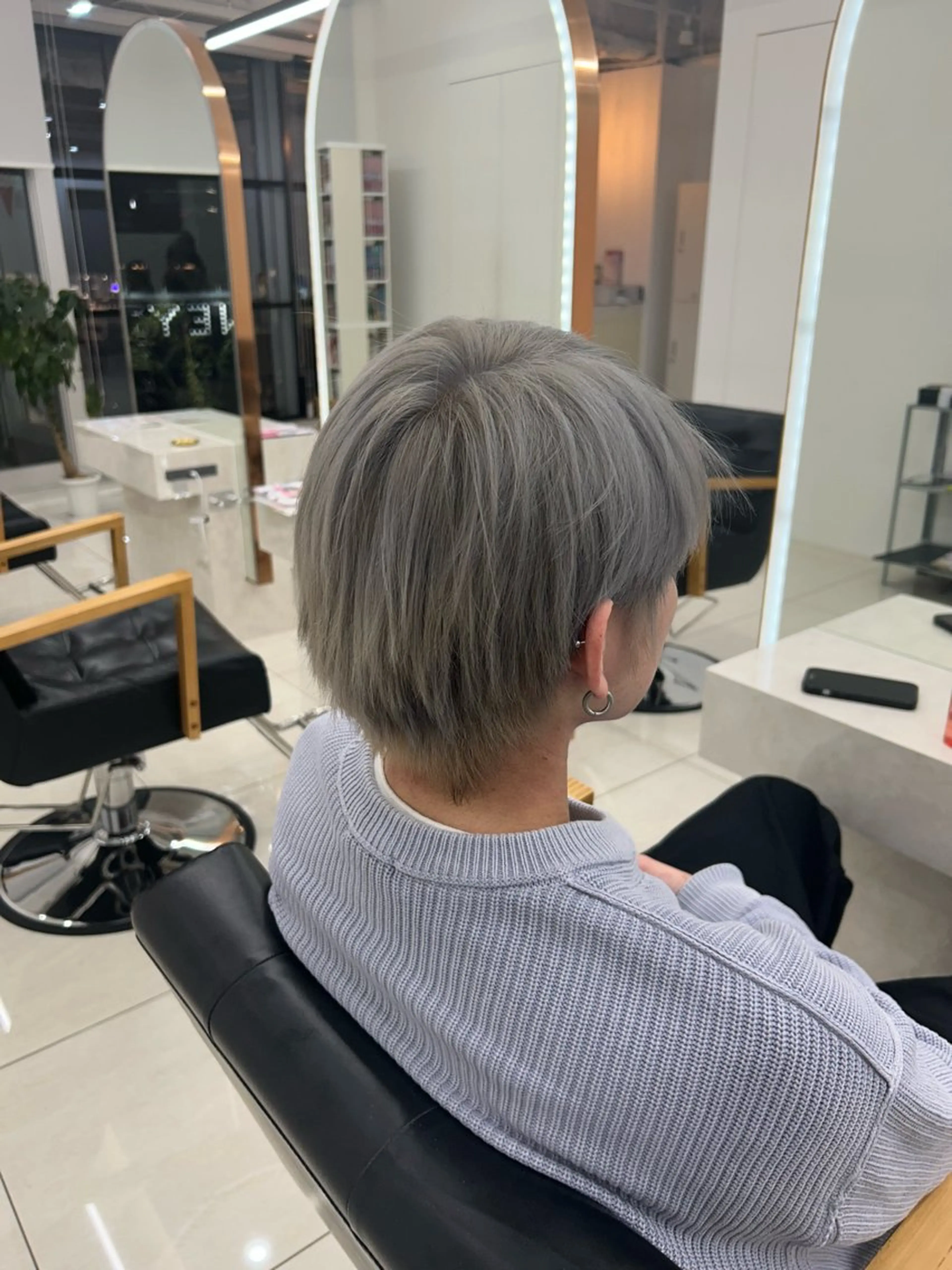 カラー メンズ ダブルカラー ラベンダーカラー シルバー Kurumi リトル渋谷のヘアスタイル