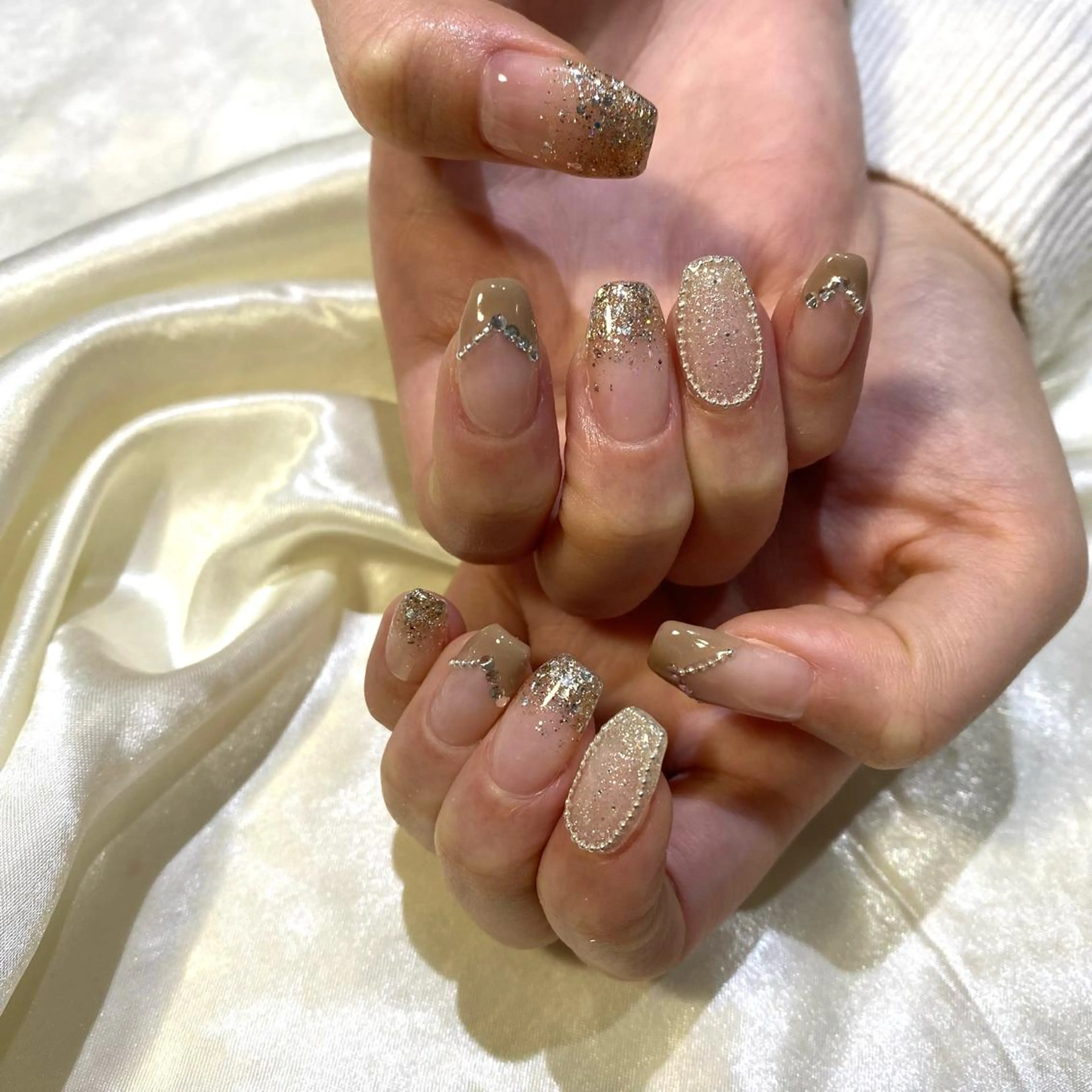 ネイル ハンドネイル 西岡 杏のネイルデザイン