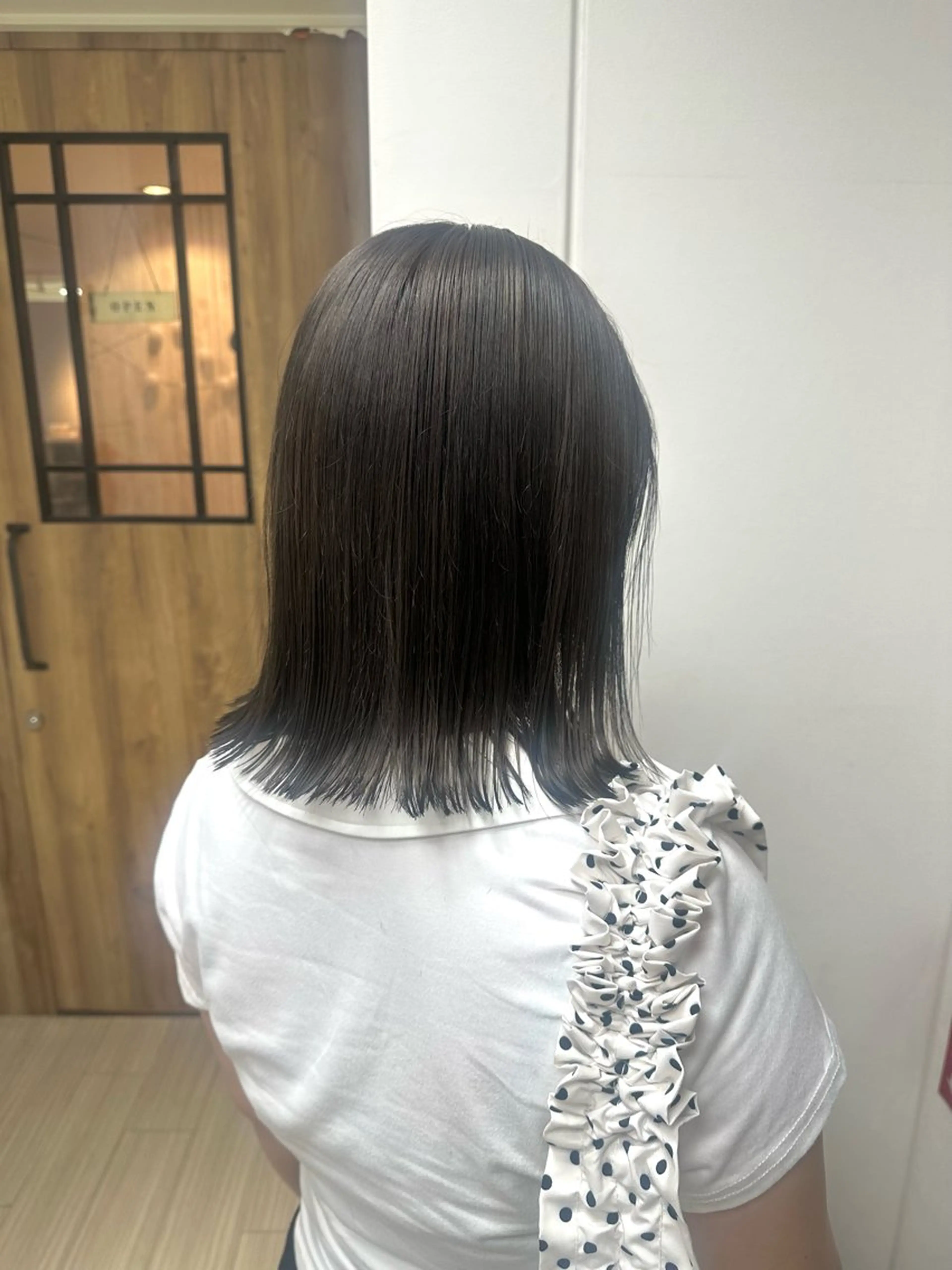 ミディアム cie りこのヘアスタイル