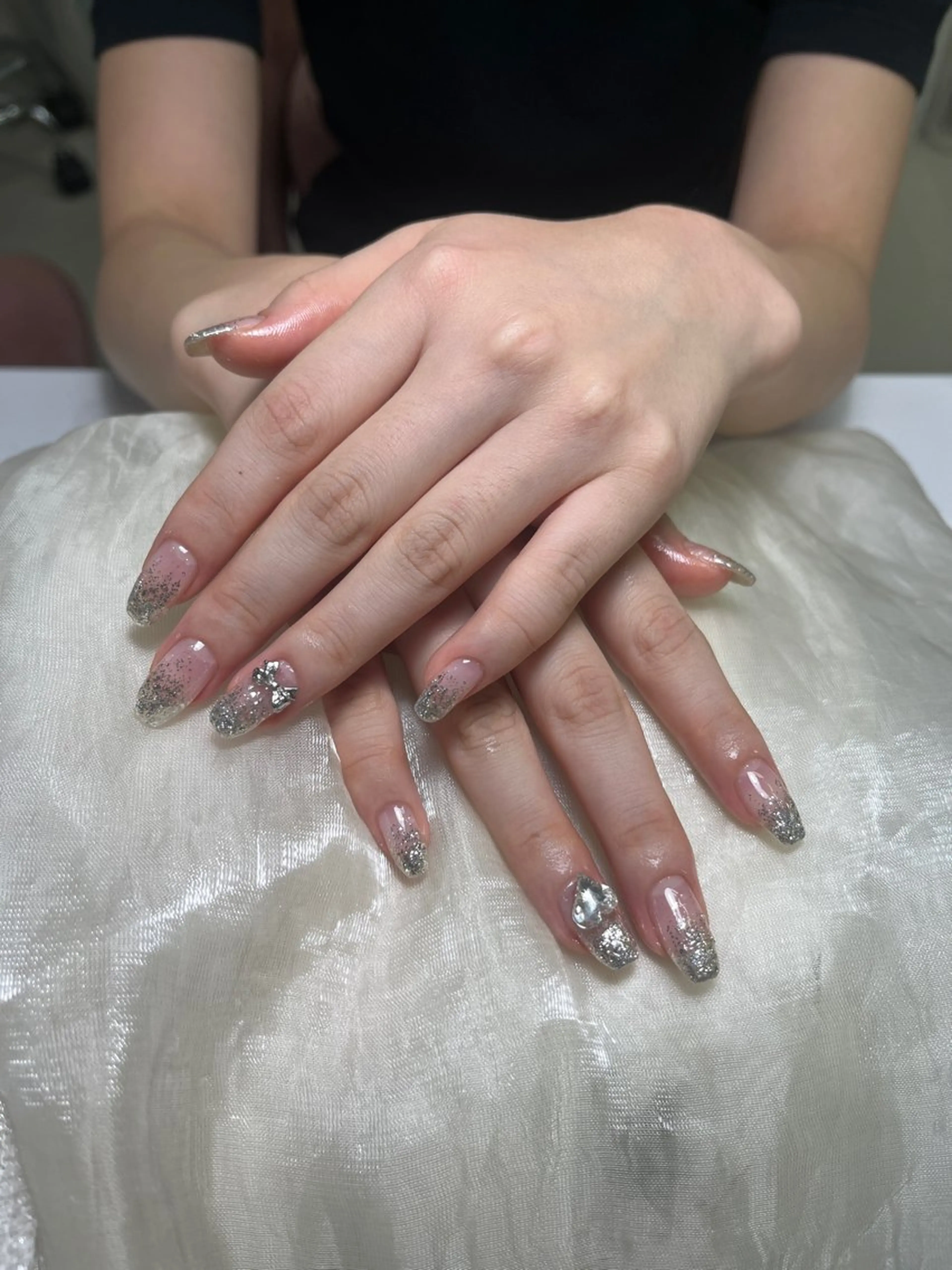 ネイル ハンドネイル ongles chicのネイルデザイン