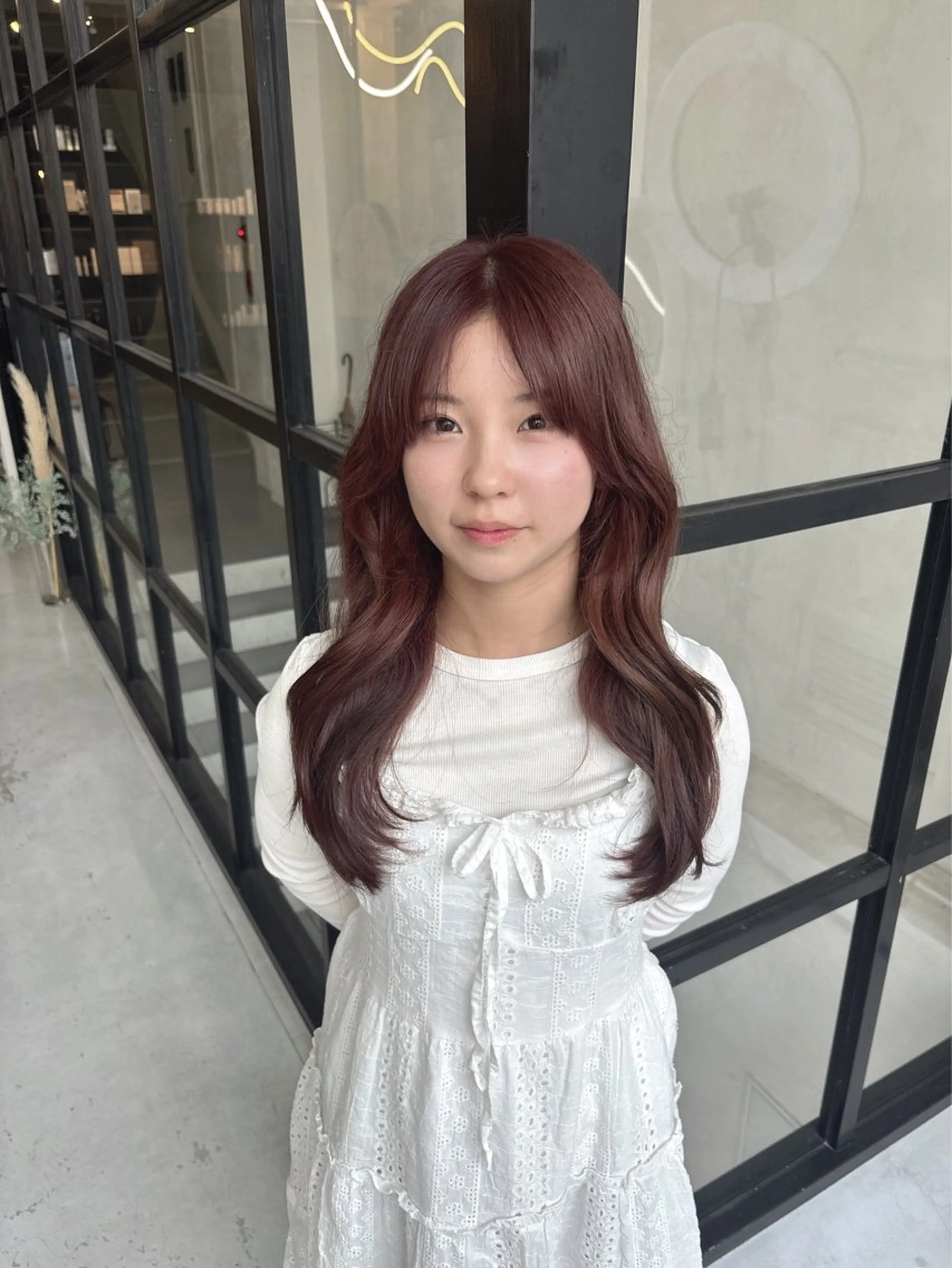 ロング ピンクブラウン ヘアカラー MaisonHALU さくらのヘアスタイル