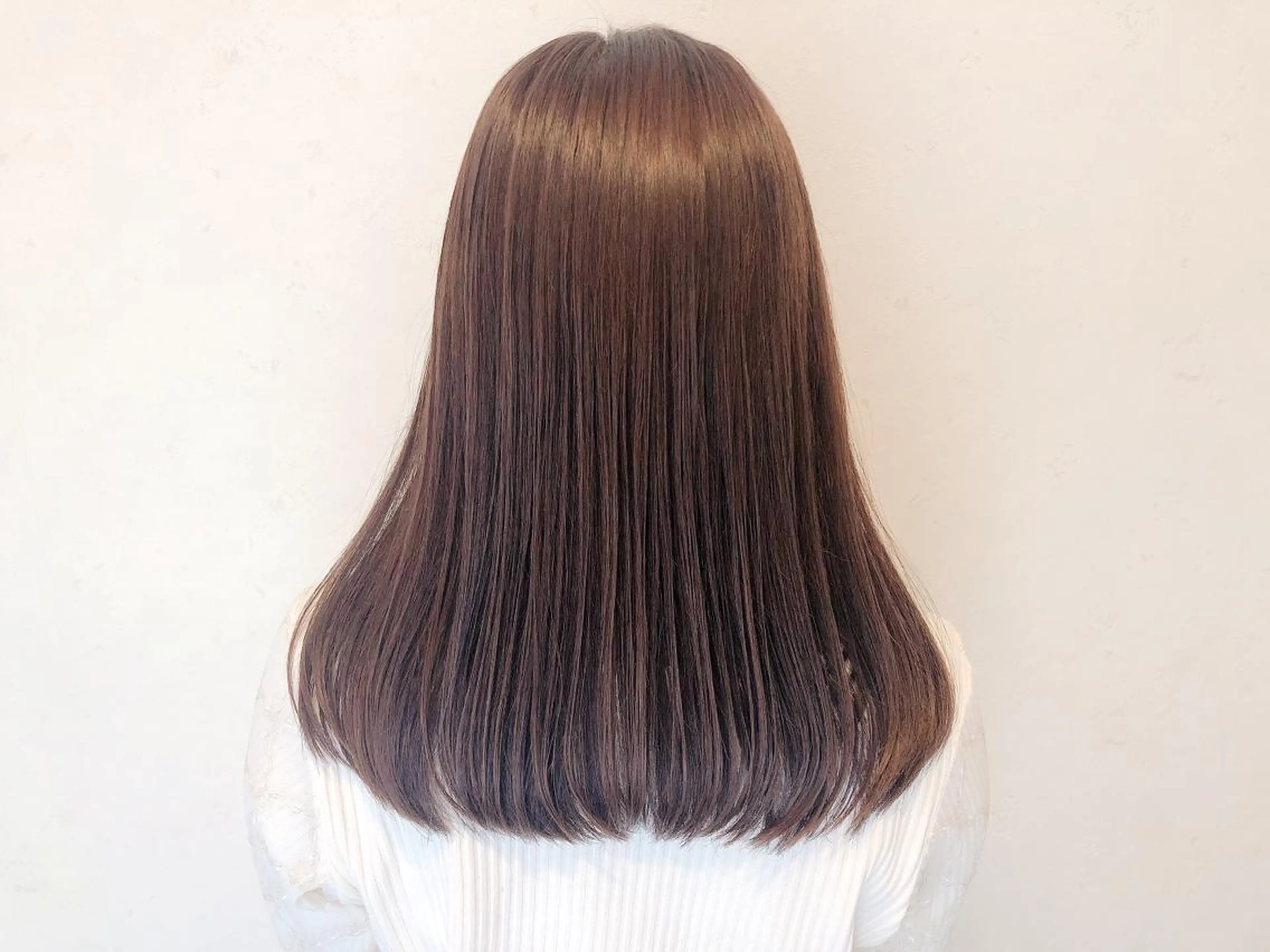 セミロング カラー 伊藤 さやかのヘアスタイル