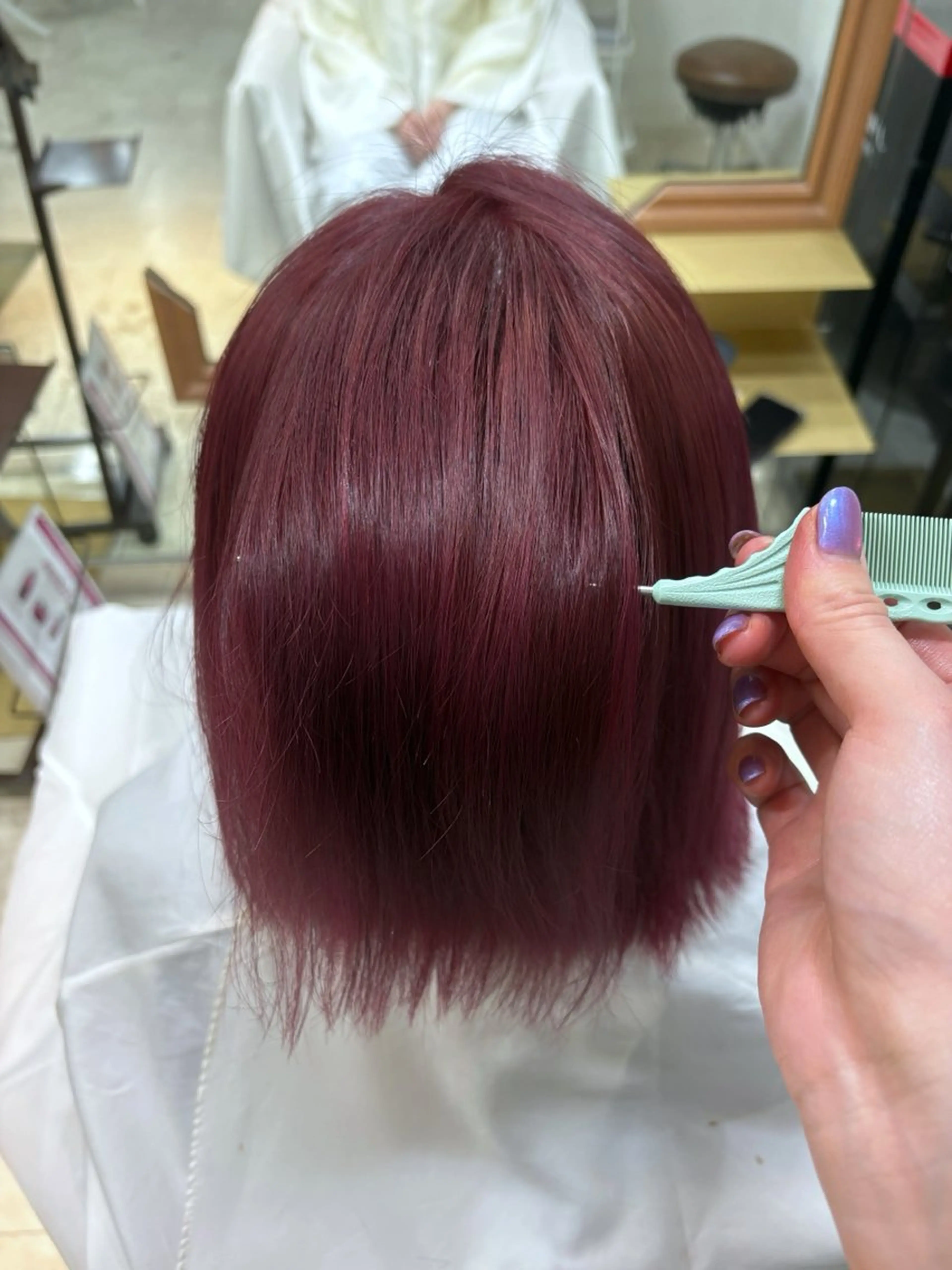 ミディアム KOKORO/ ブリーチ/縮毛矯正のヘアスタイル