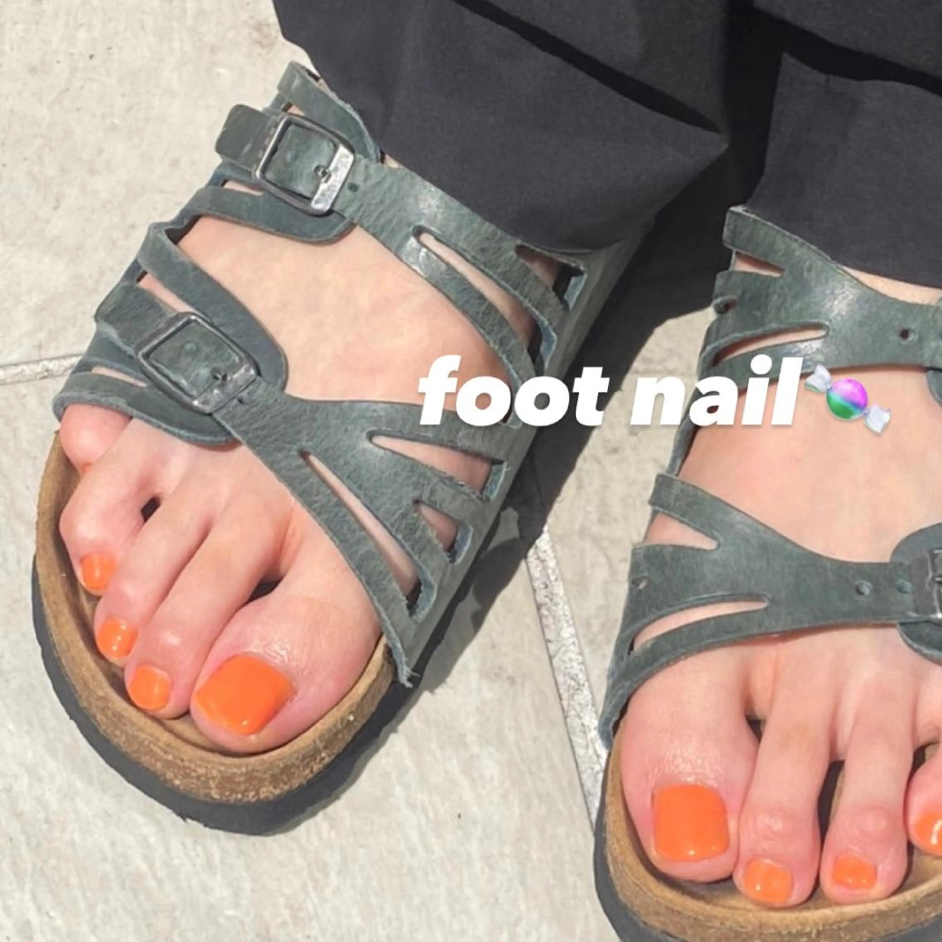 ネイル フットネイル ジェルネイル パラジェル 暖色ｶﾗｰ/ﾚｲﾔｰ ｶｯﾄ/Yunaのヘアスタイル