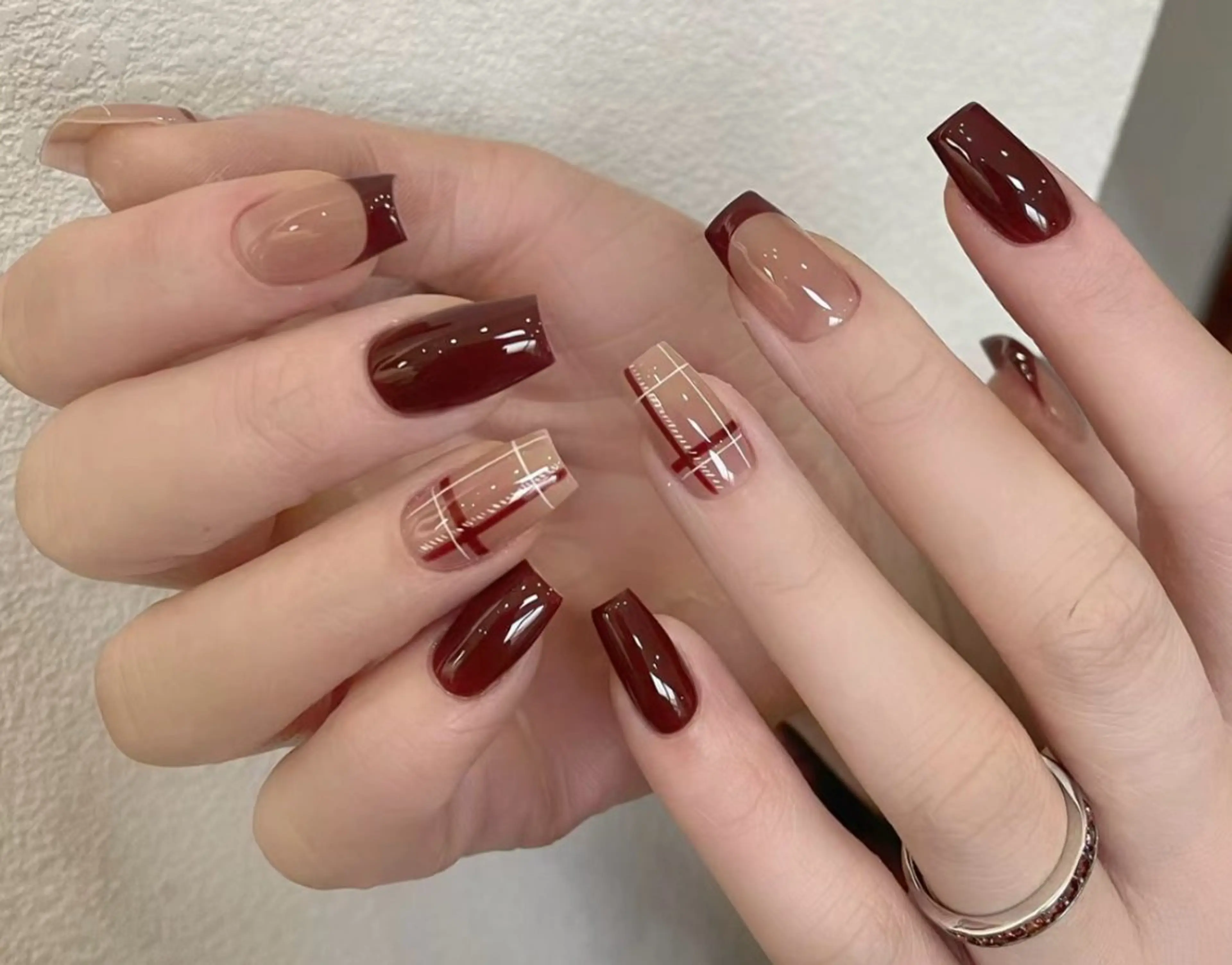 ネイル ハンドネイル VIVIAN リサのネイルデザイン