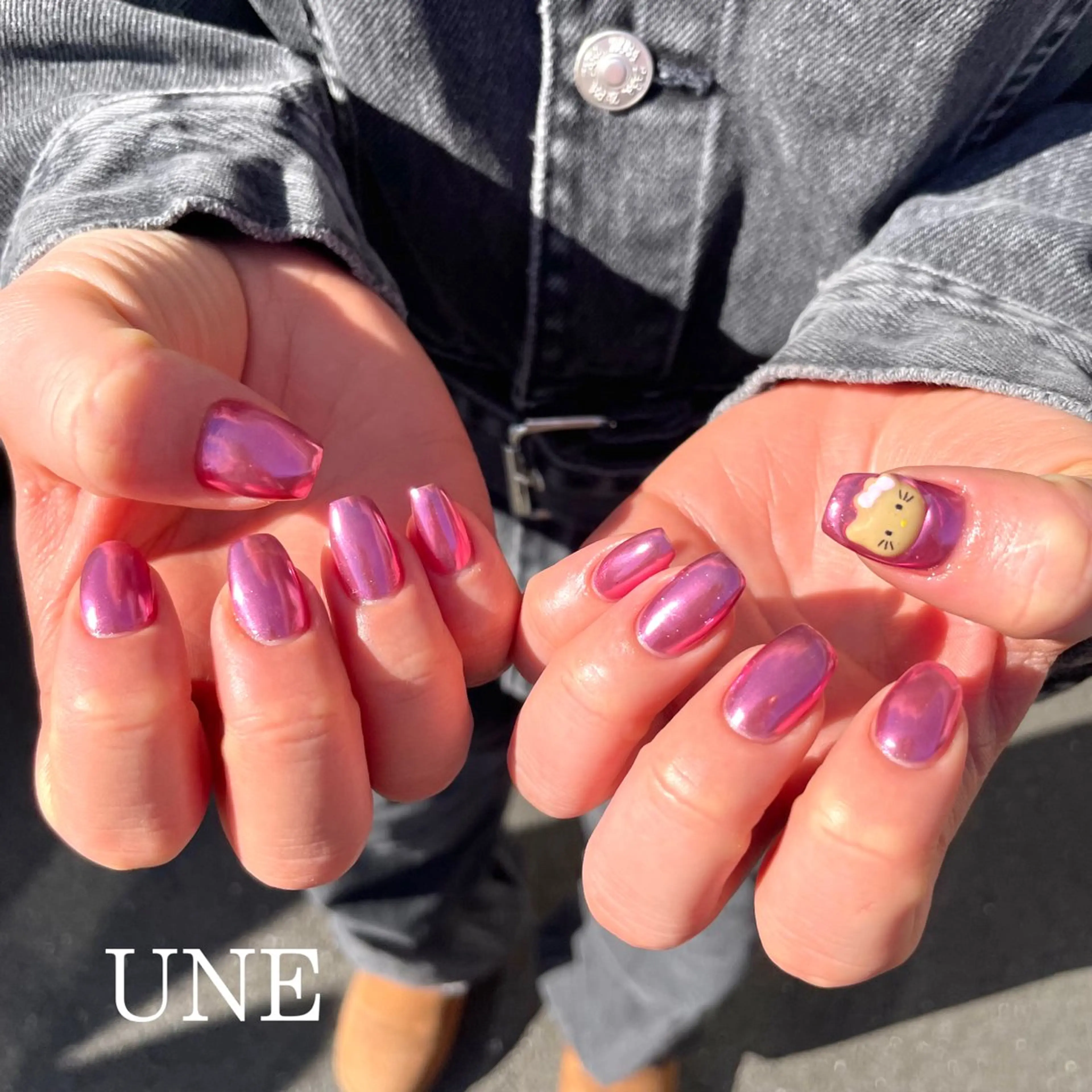 ネイル ミラーネイル ピンク UNE.【ユヌ】 Jr.NANAのネイルデザイン