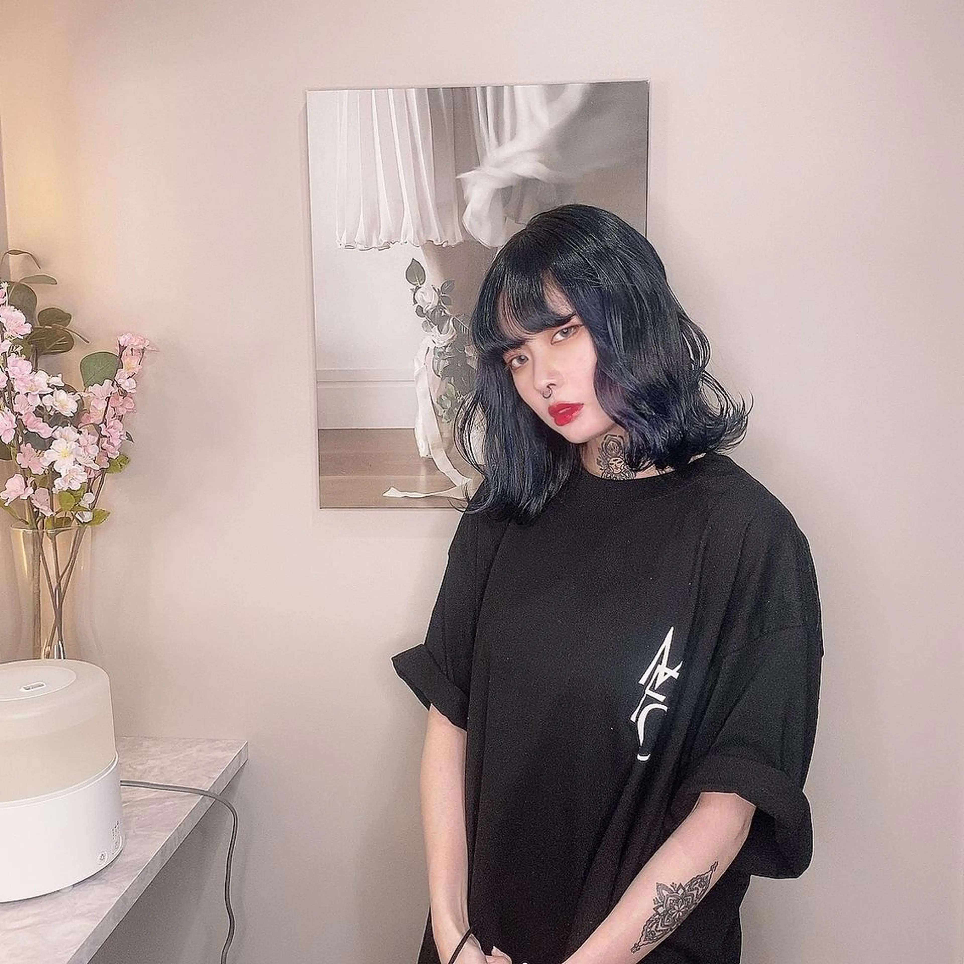 ミディアム TIEL カズハのヘアスタイル