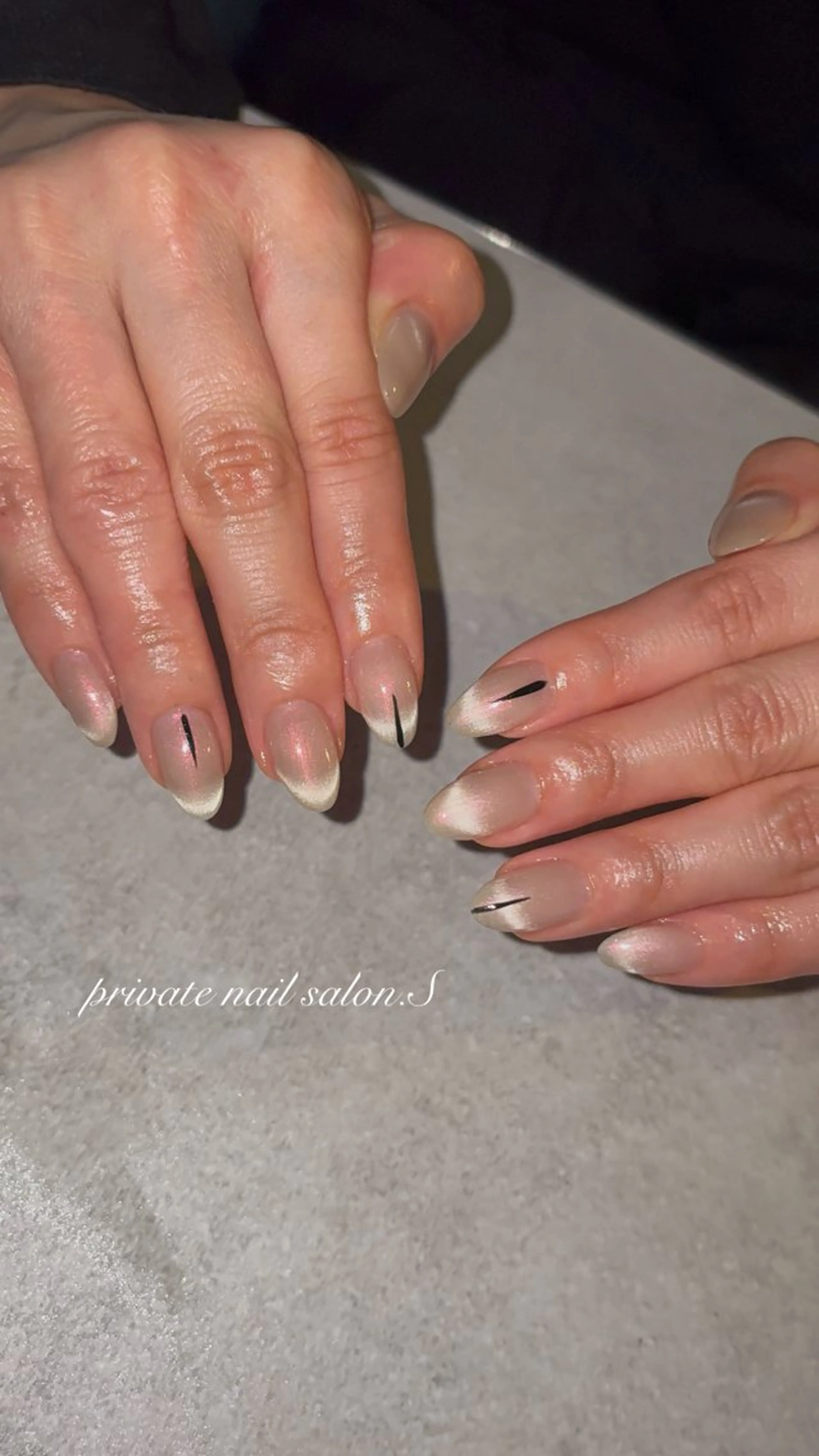 ネイル アートネイル ジェルネイル マグネットネイル マグネットワンカラー 持ち込み ハンドネイル 関山 志乃のネイルデザイン