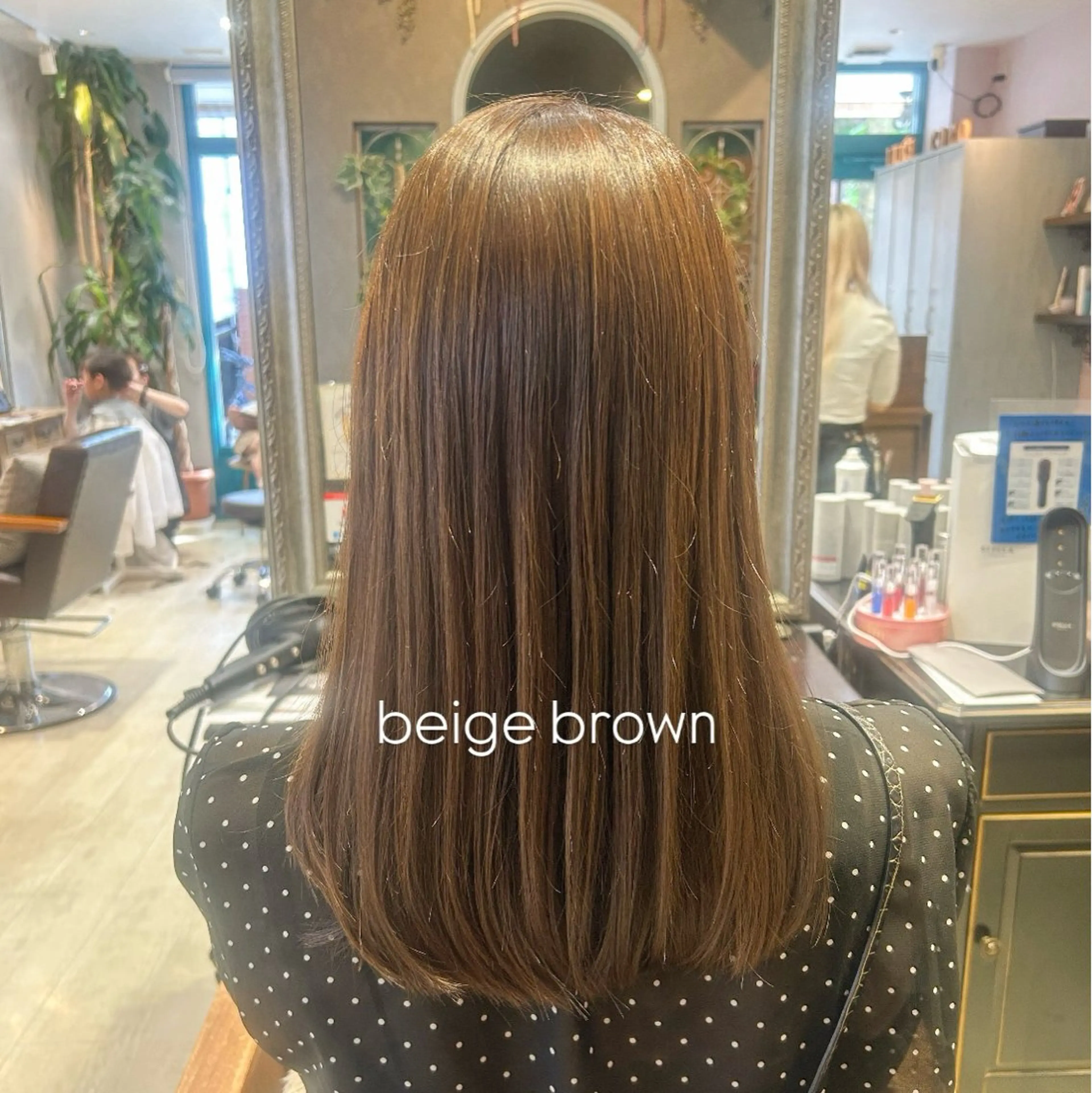 セミロング ヘアカラー 暖色カラー｜艶髪｜ 🥨AIKA🥨のヘアスタイル