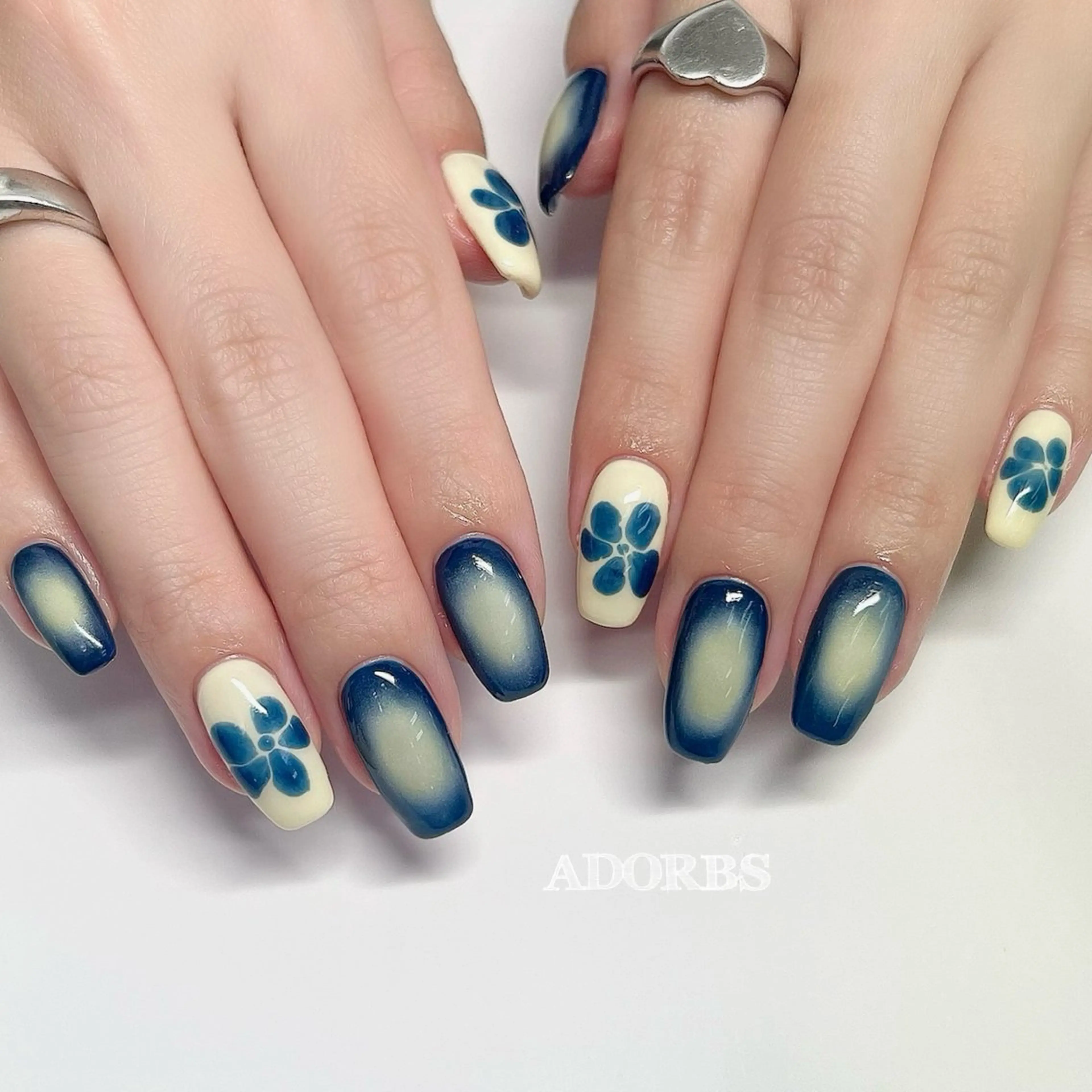 ネイル アートネイル ハンドネイル ADORBS ✩上福岡のネイルデザイン