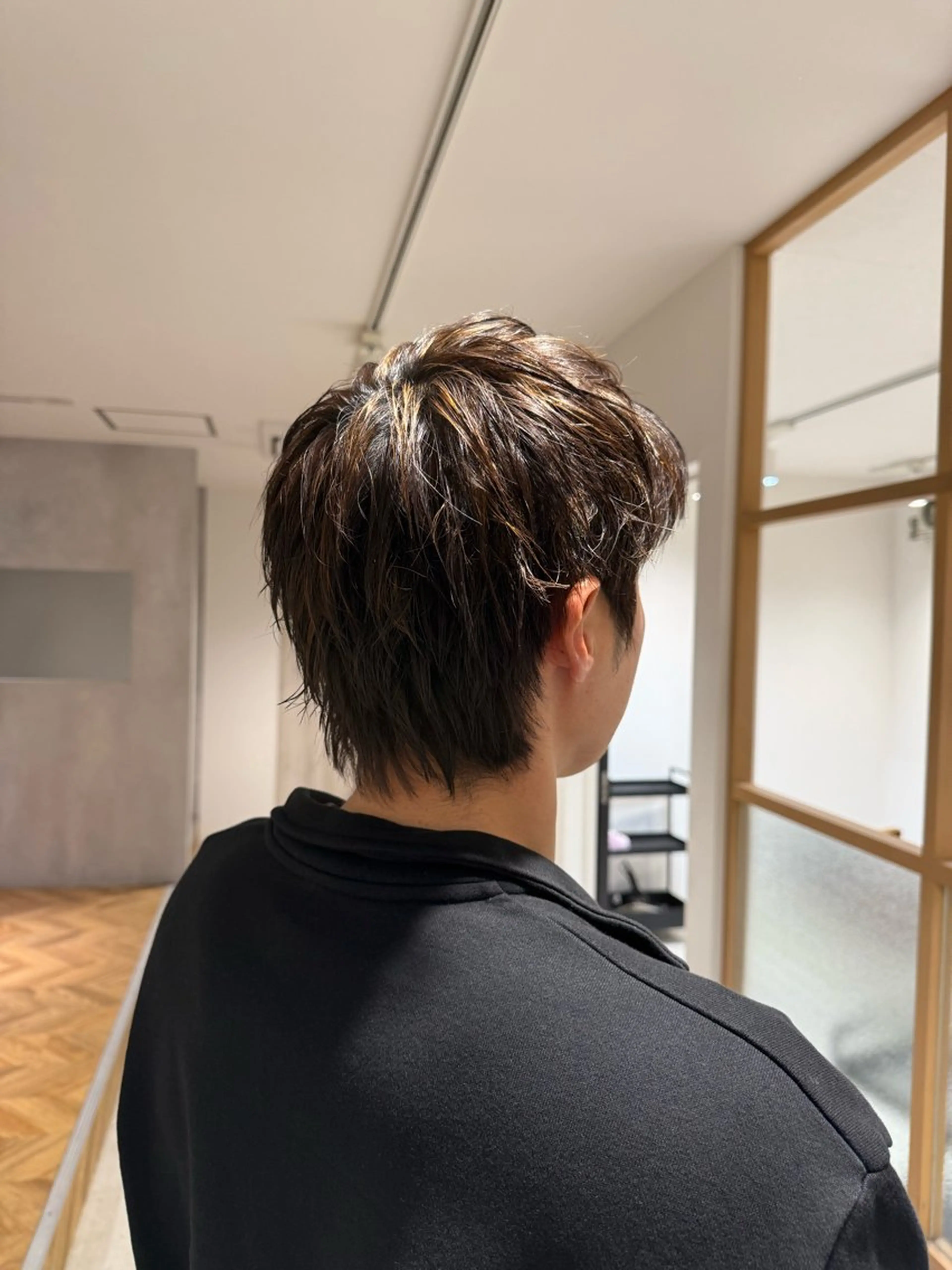 カラー メンズ メンズブリーチ メンズメッシュ ブリーチ メッシュ 阿部 美羽のヘアスタイル