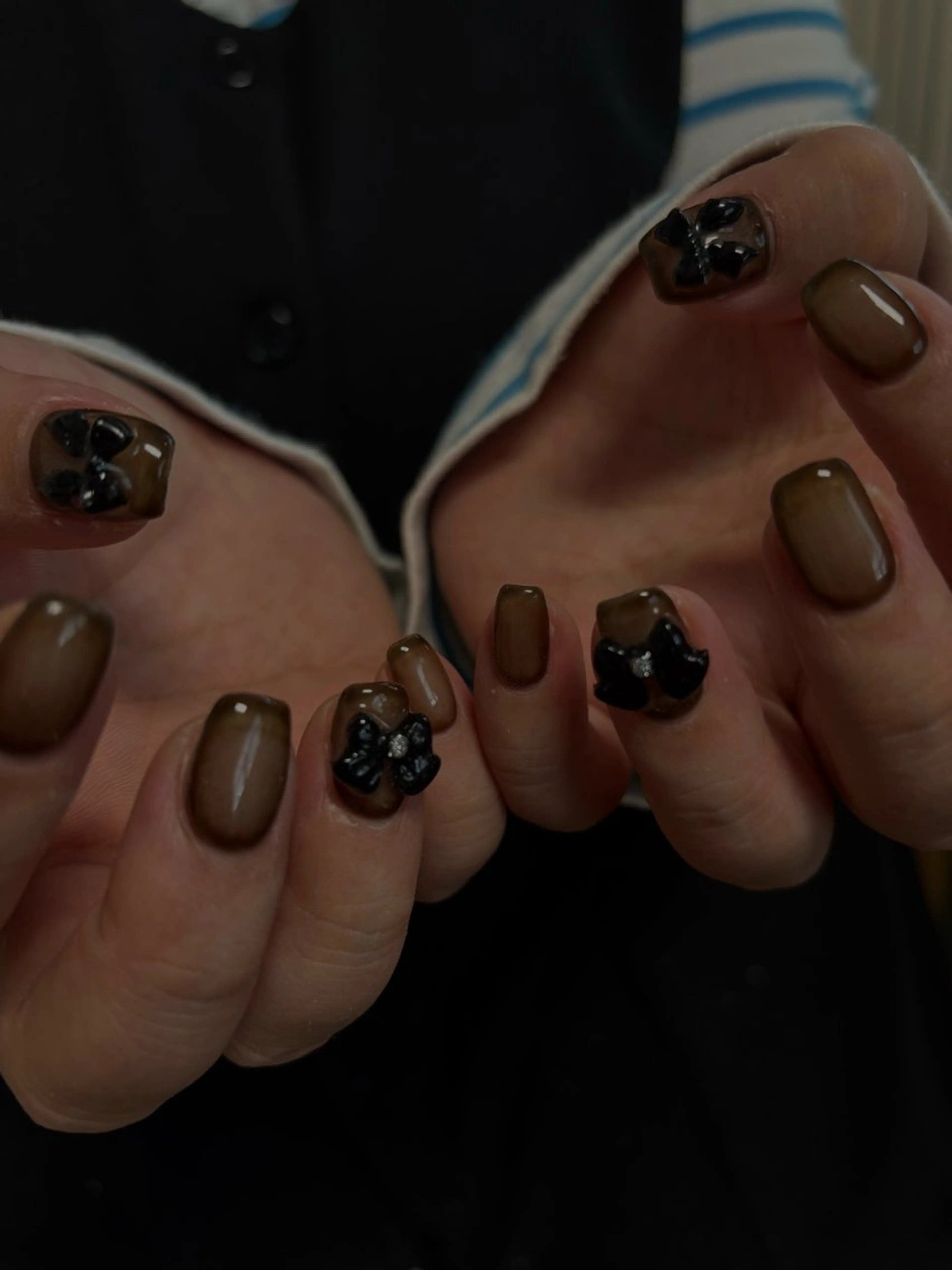 ネイル ハンドネイル 爪塗屋 さんのネイルデザイン