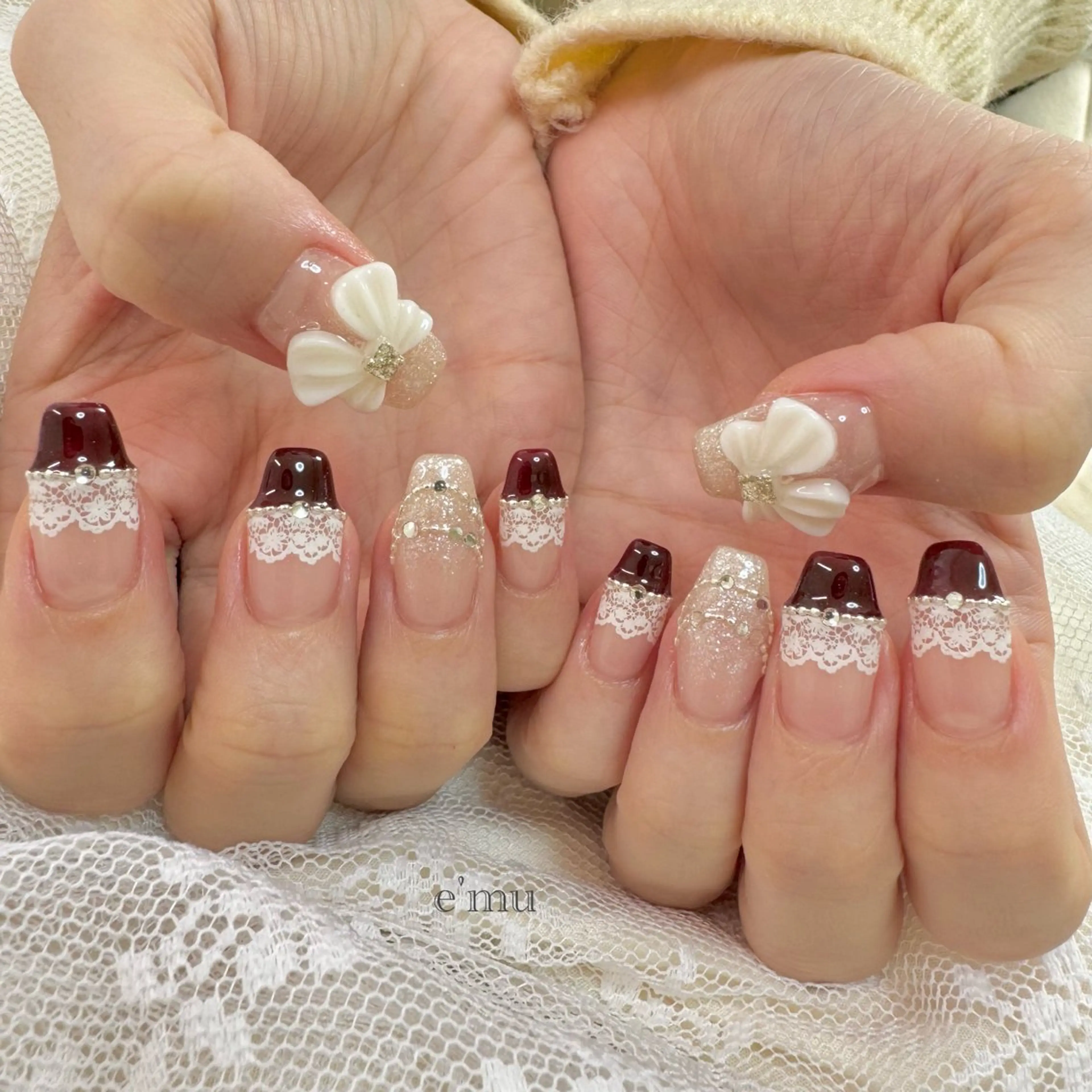 ネイル ガーリー レース ハンドネイル nail salon e'mu💐のネイルデザイン