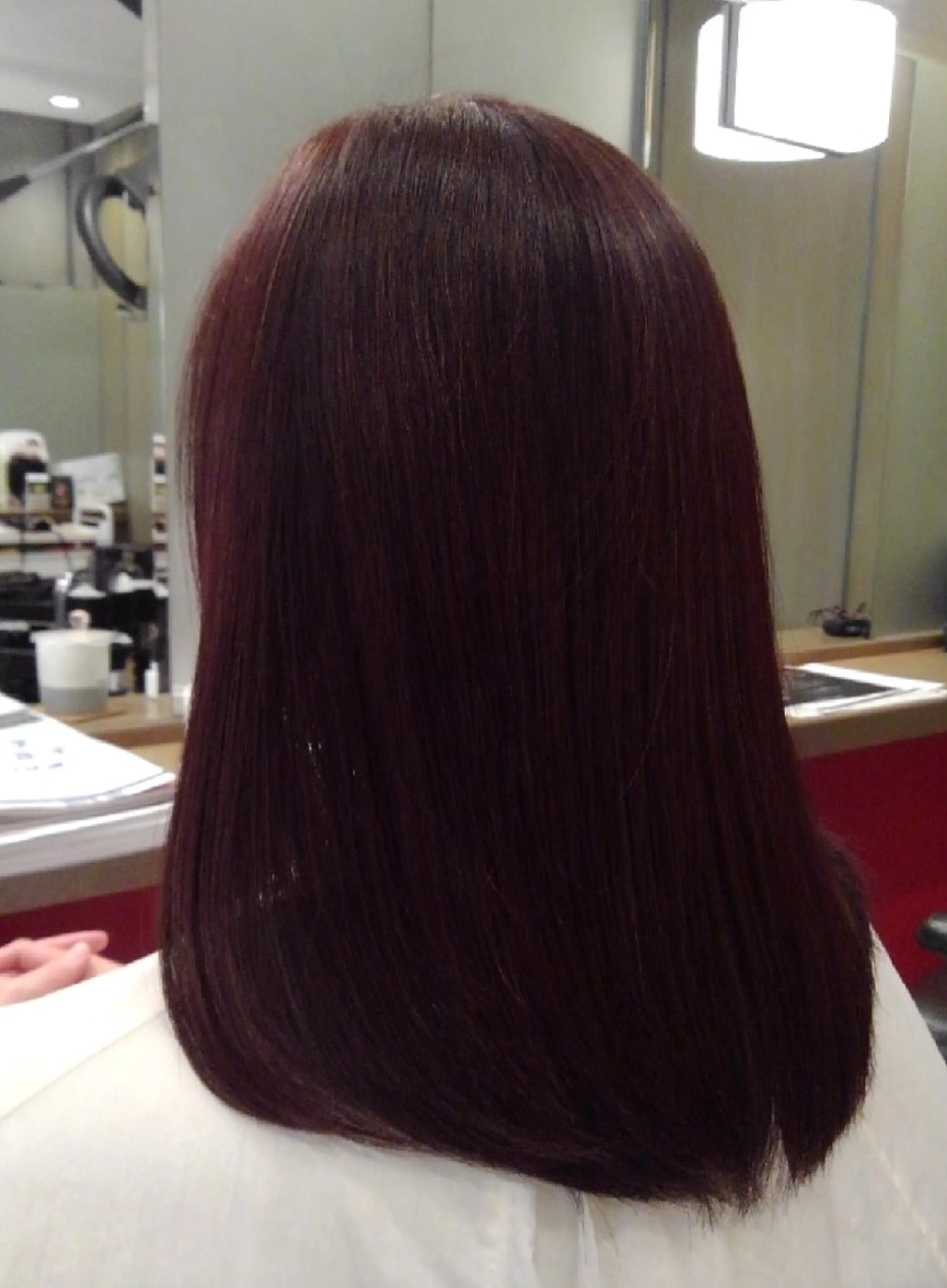 カラー セミロング D/i |Y/no. 〈夜スパ17時〜〉のヘアスタイル