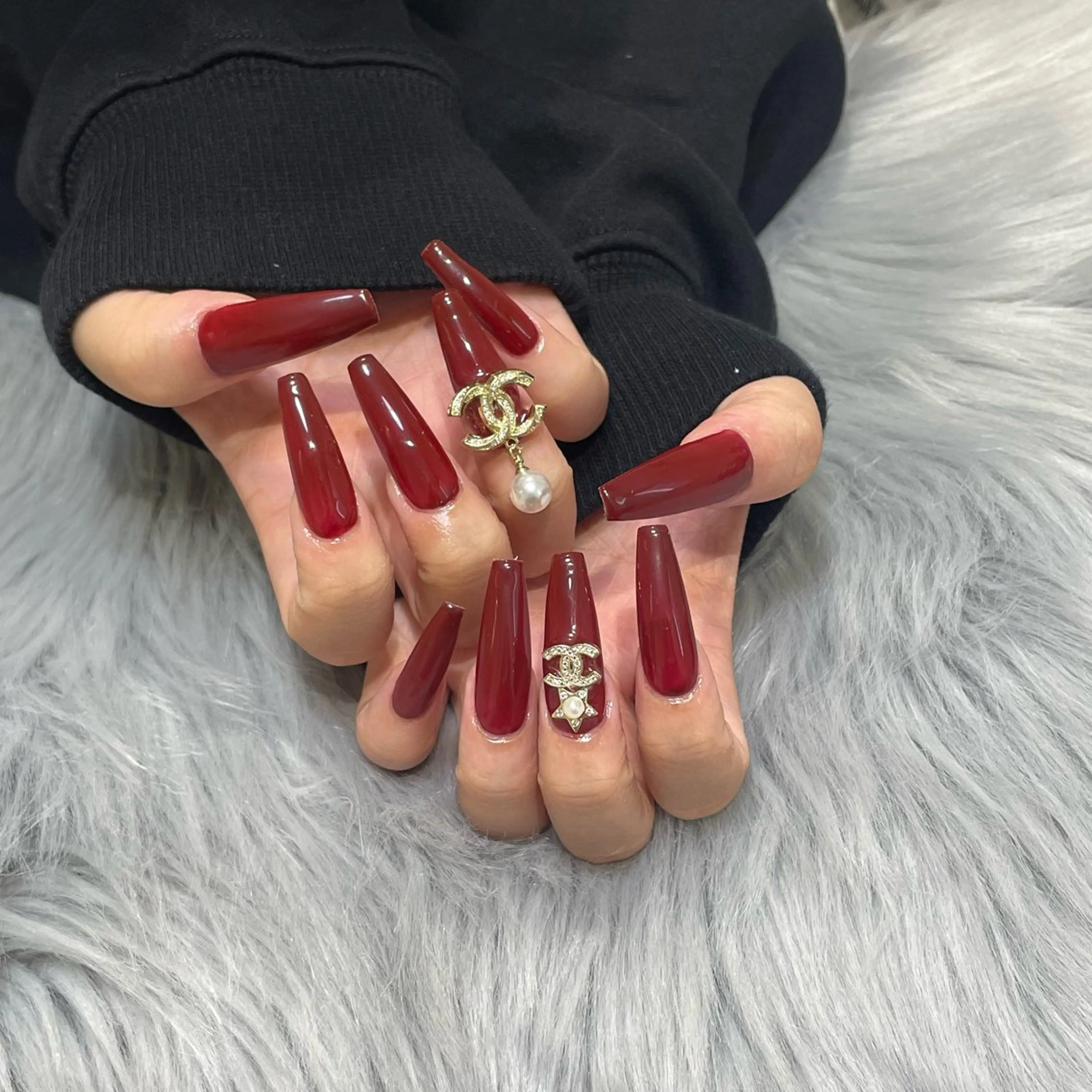 ネイル 長さ出し ラメ(グリッター) ハンドネイル RICO Nail パーツつけ放題🌈のネイルデザイン