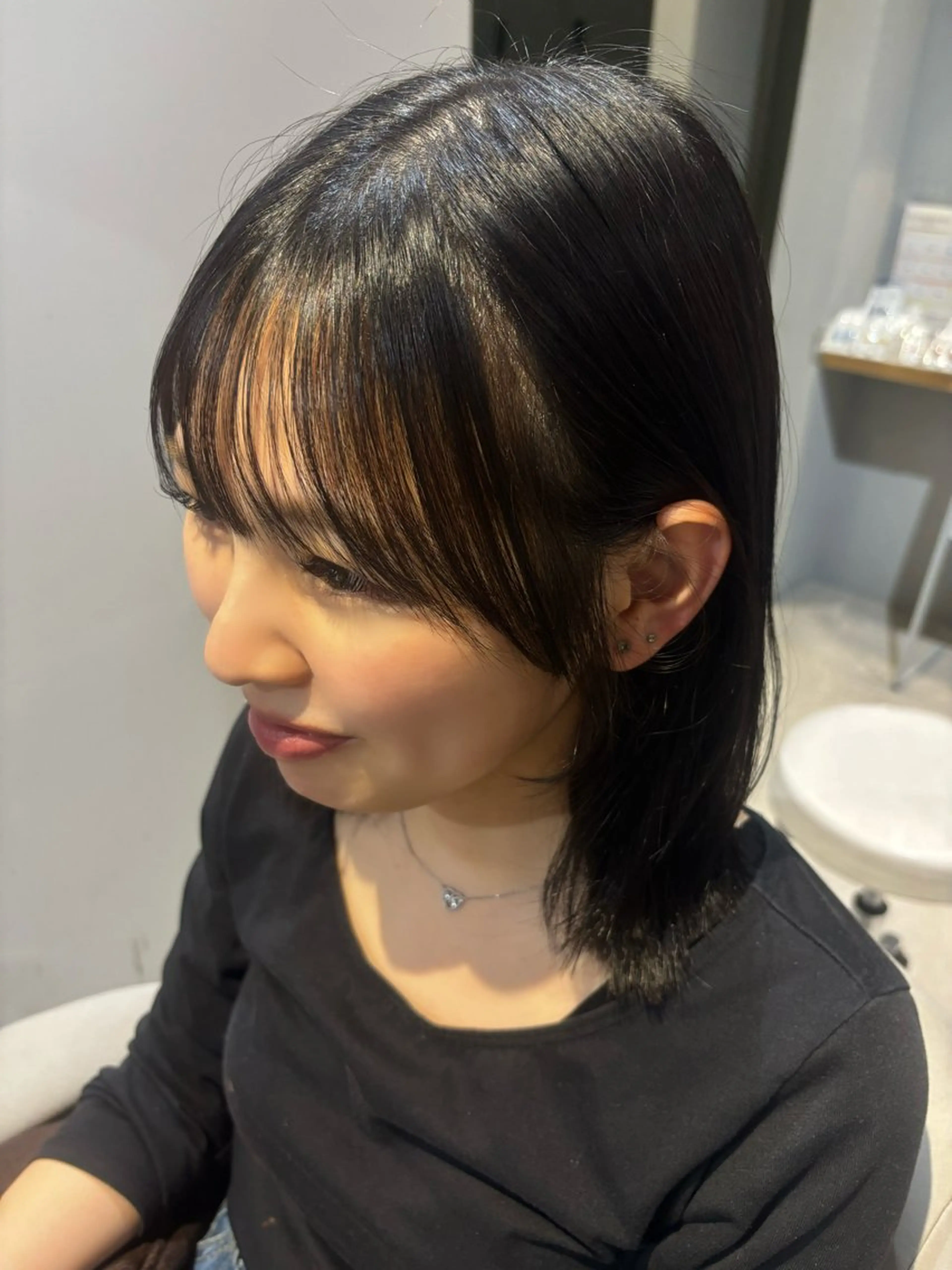 ミディアム カット 西村 春菜のヘアスタイル