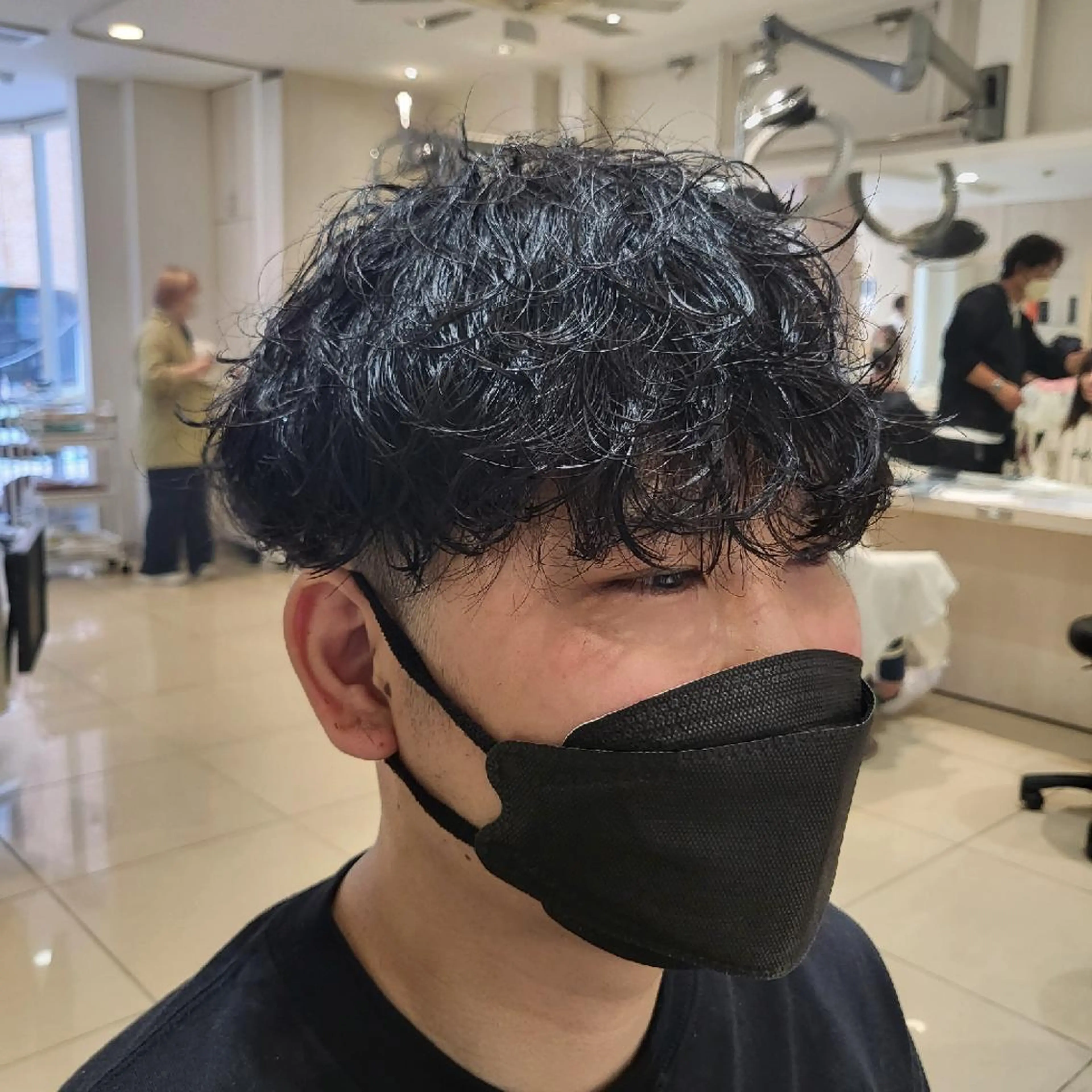 ショート パーマ メンズ 社内カット講師・店長 菅原賢一のヘアスタイル