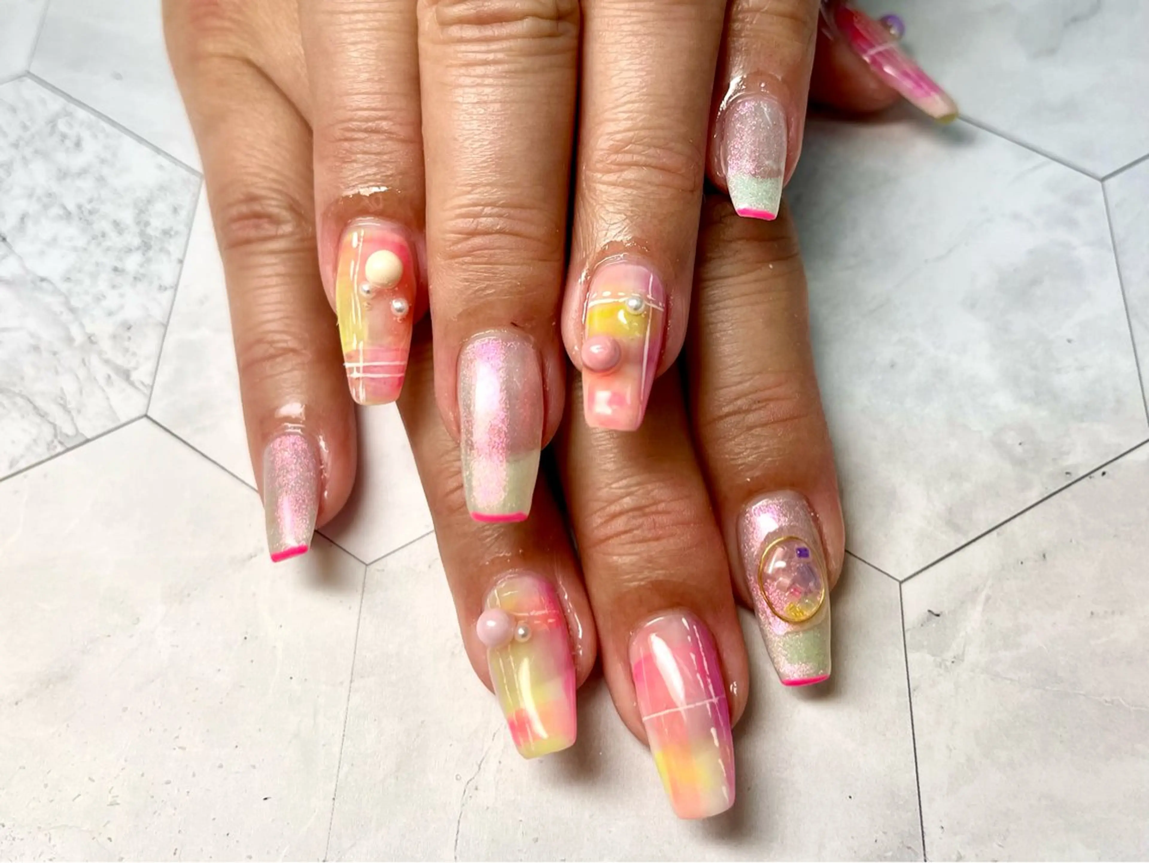 ネイル Queennail 北堀江megumiのネイルデザイン