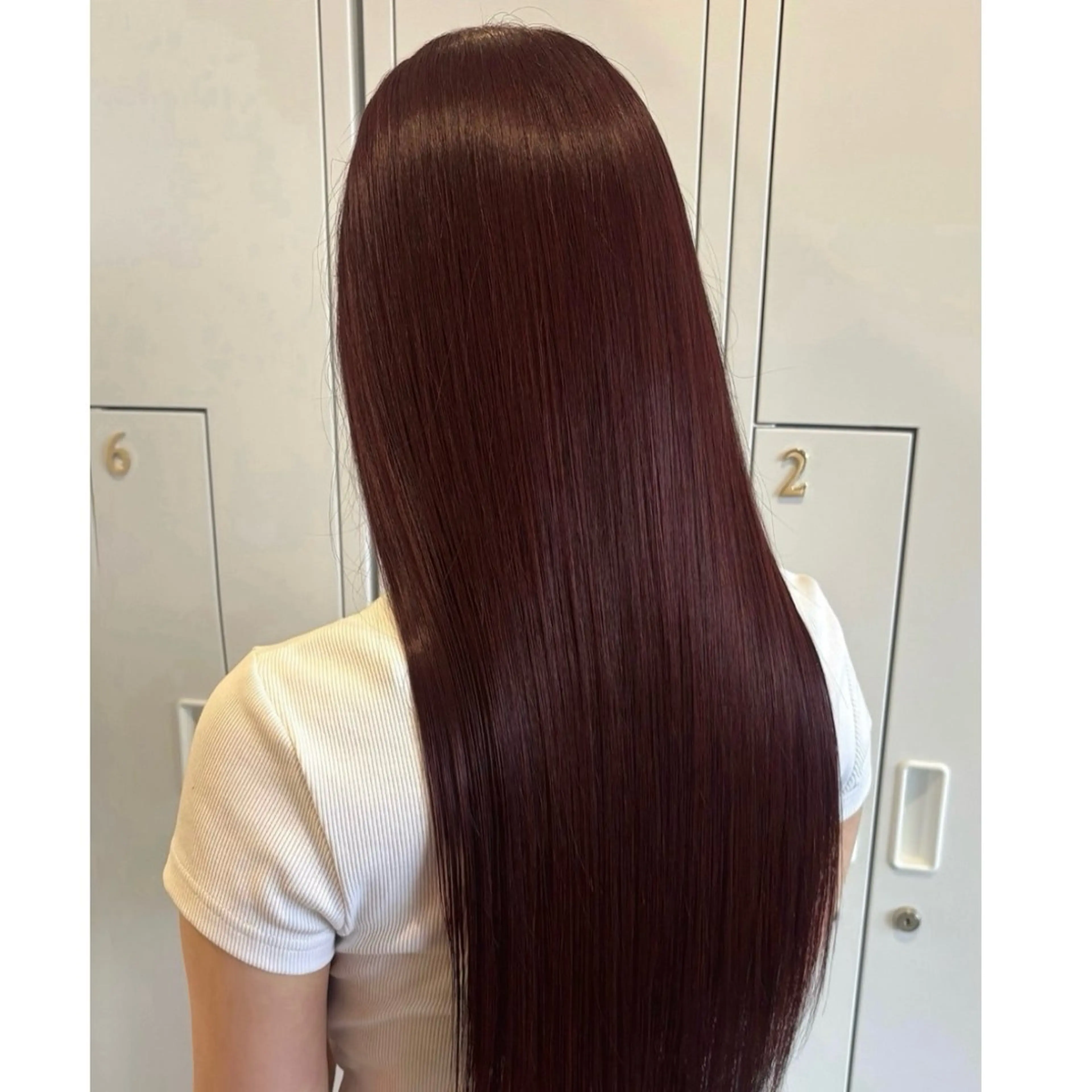 🎀【カラーモデル】ケアカラー🎀髪の毛をいたわった薬剤でダメージが少なく艶のある髪の毛に🫧※ロング料金＋￥1000の写真