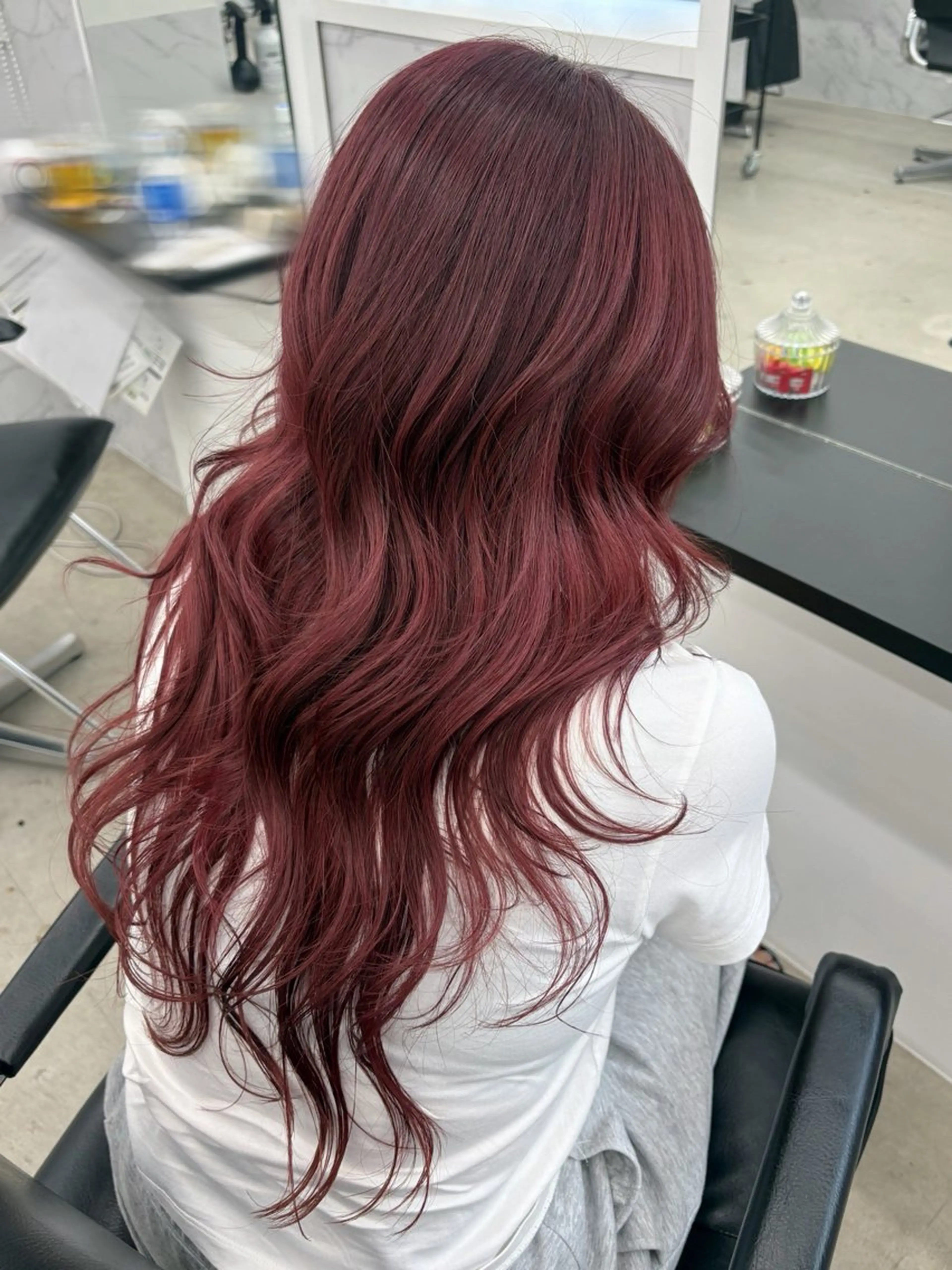 ロング カラー ヘアカラー 八代 珠羽のヘアスタイル