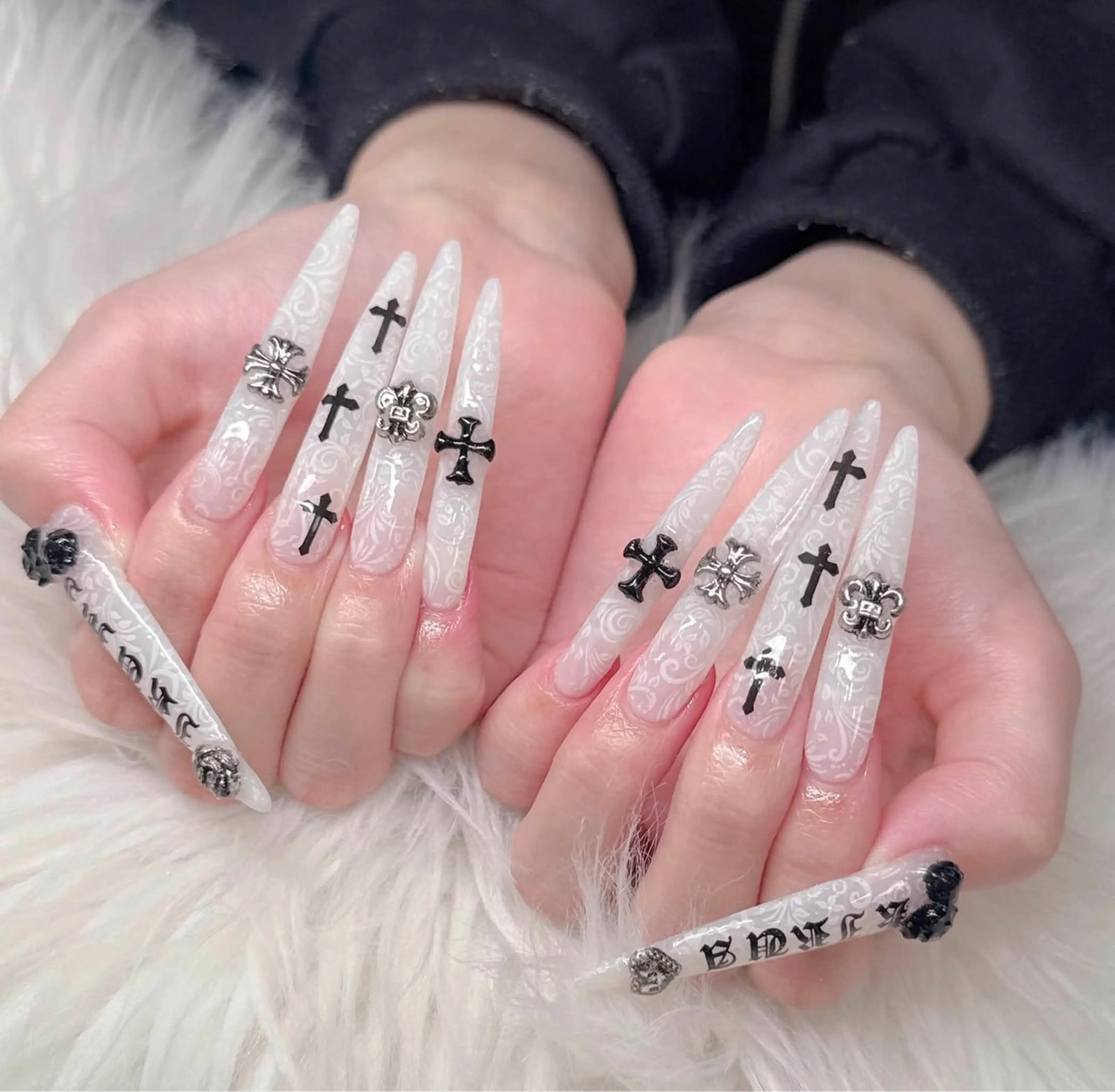ネイル ハンドネイル Lee Nailsのネイルデザイン