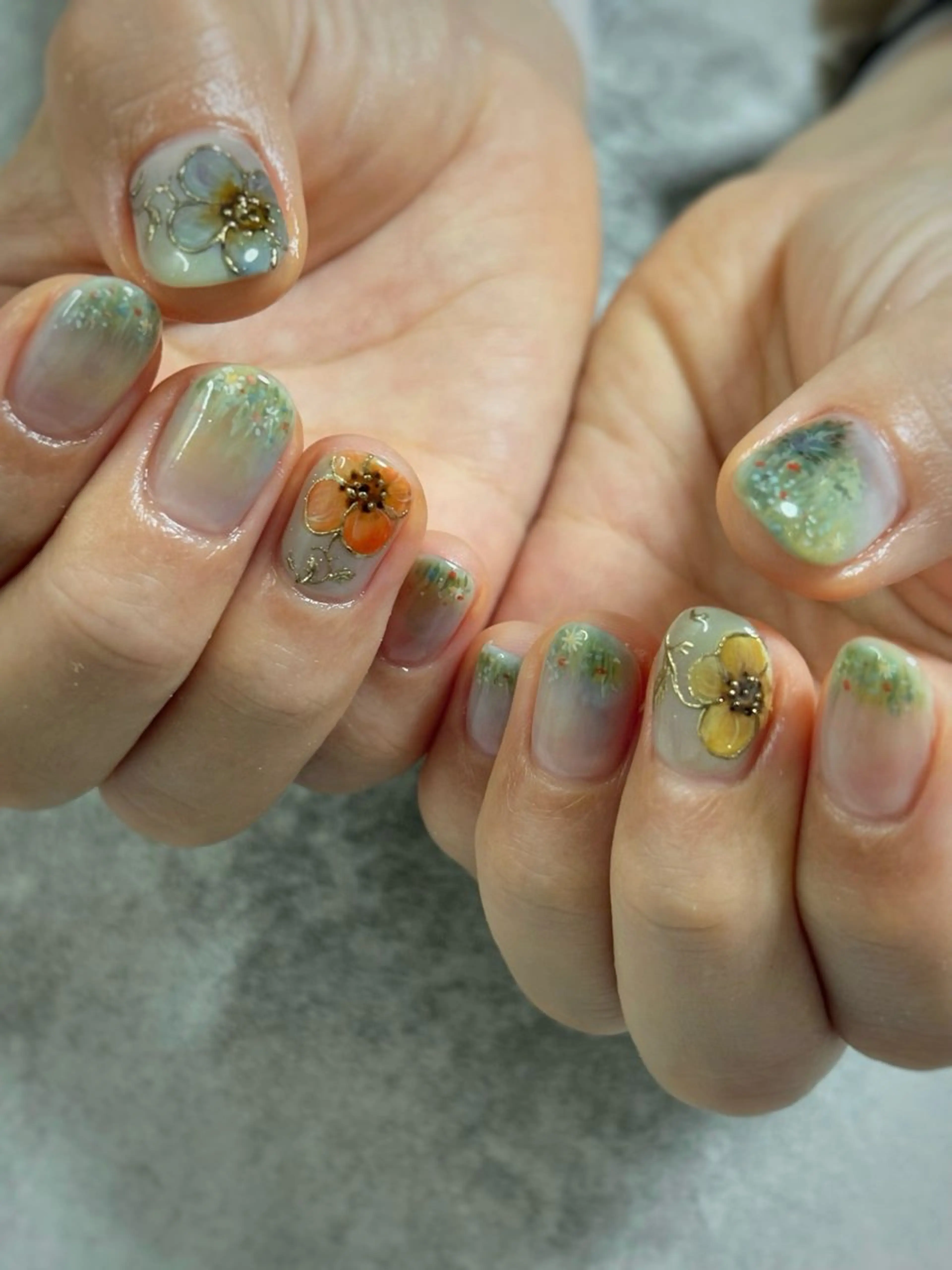 ネイル ハンドネイル FIORITURA Maikoのネイルデザイン