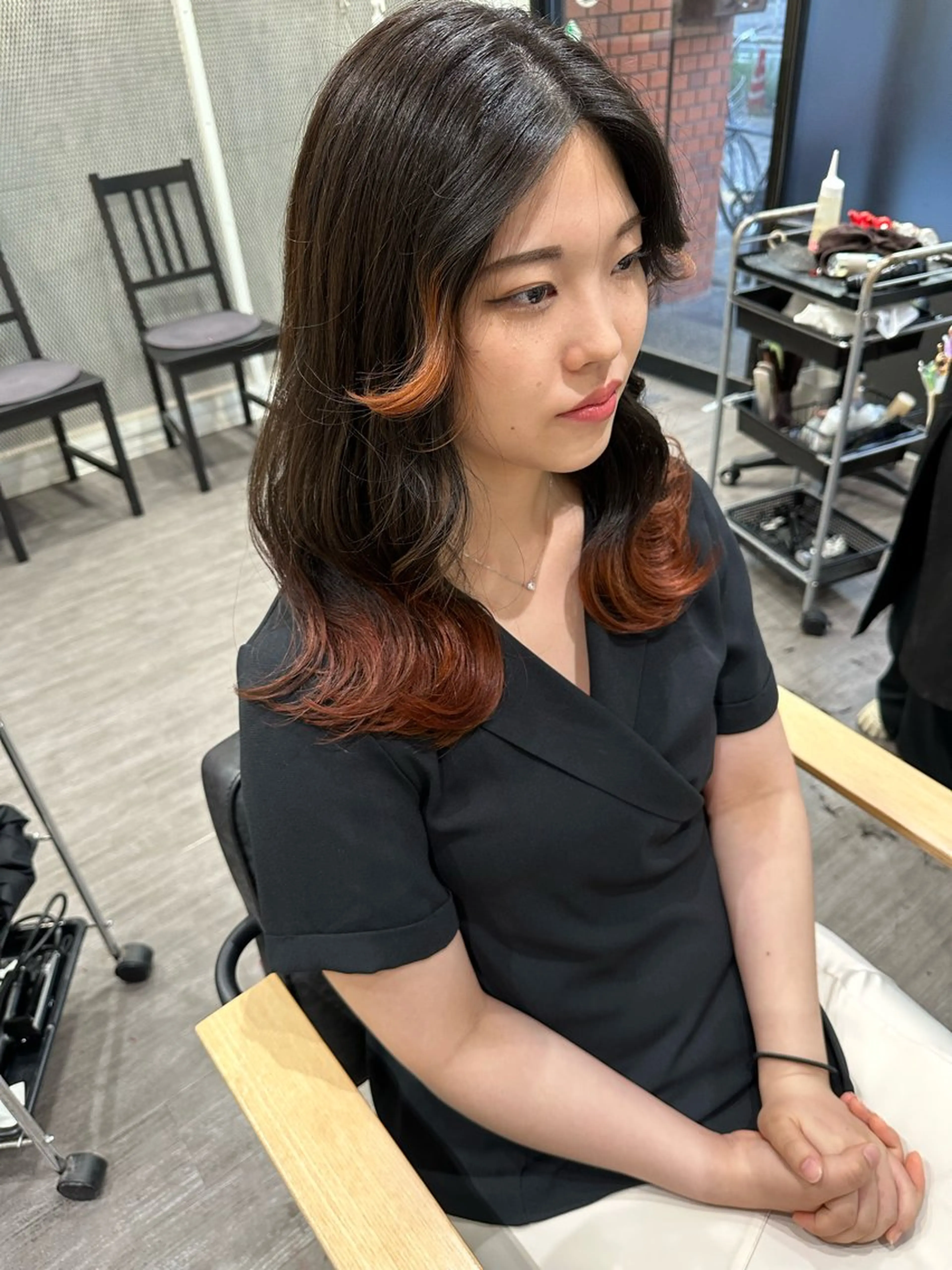 セミロング カラー ブラウンカラー オレンジ オレンジブラウン 艶髪レイヤー上田 紗也🇰🇷💗のヘアスタイル