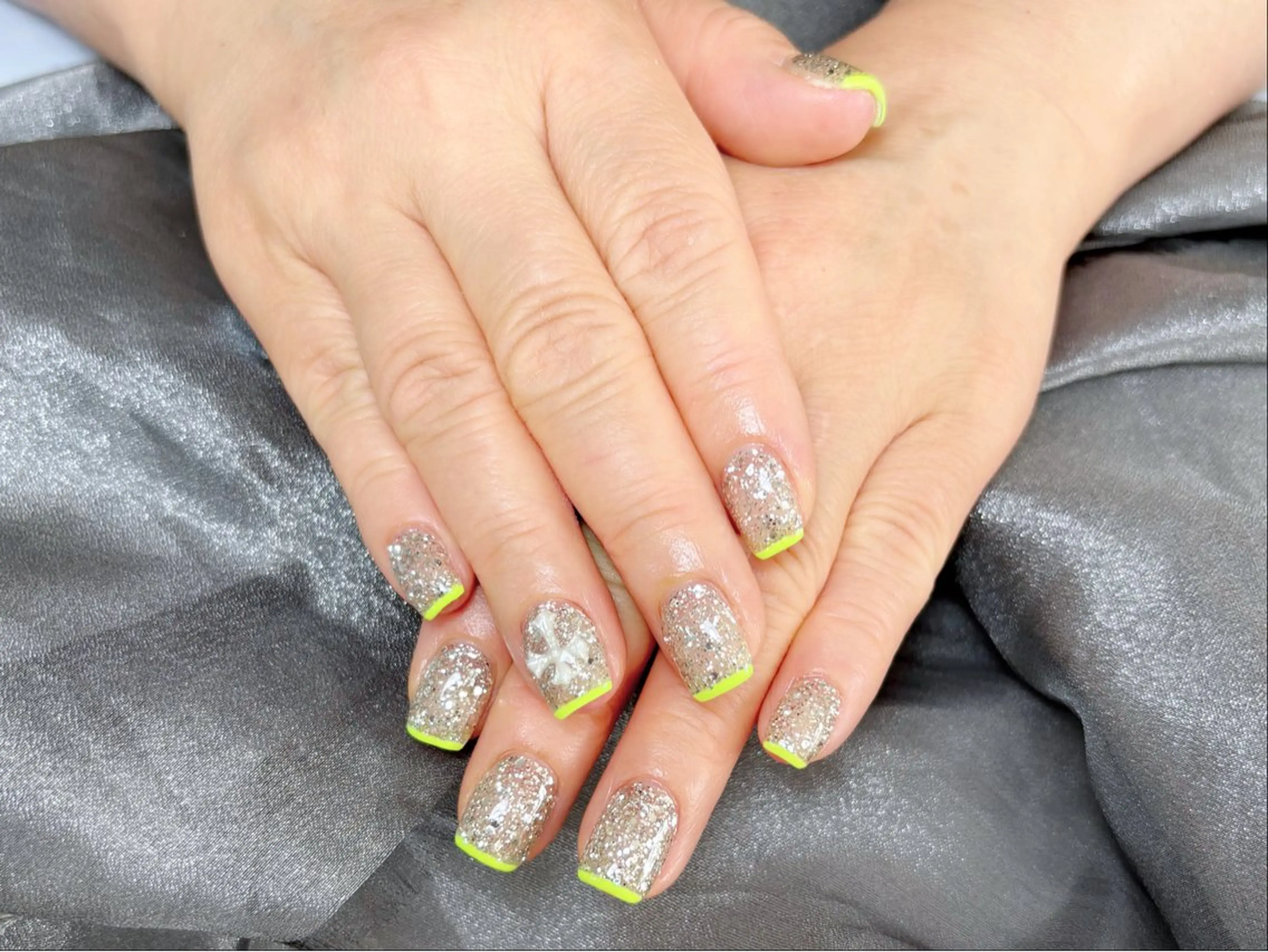 ネイル ハンドネイル H3 Nail Tsuki🦋💙のネイルデザイン