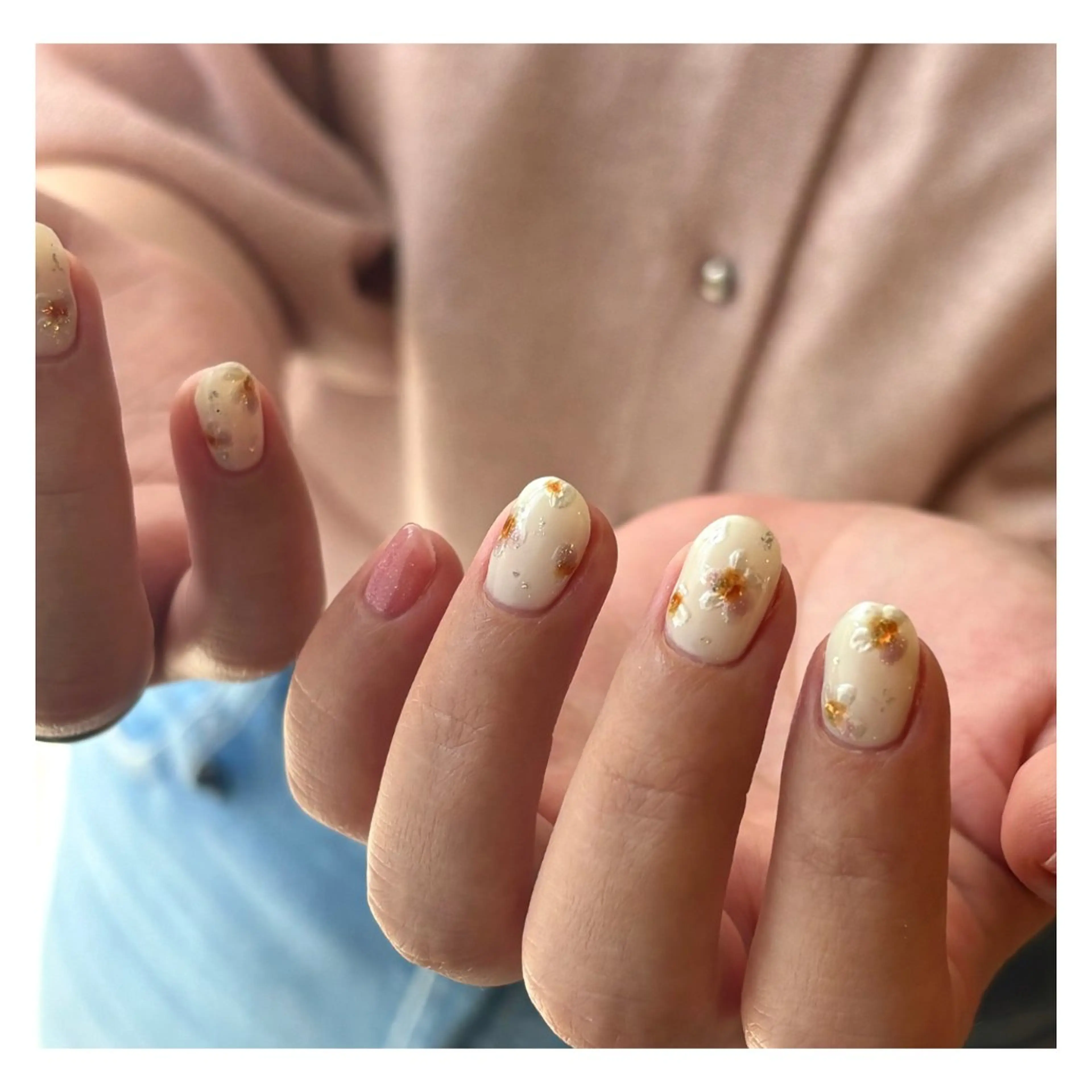 ネイル フラワーネイル ニュアンスネイル ぷっくりネイル ハンドネイル Elio 国泰寺のネイルデザイン