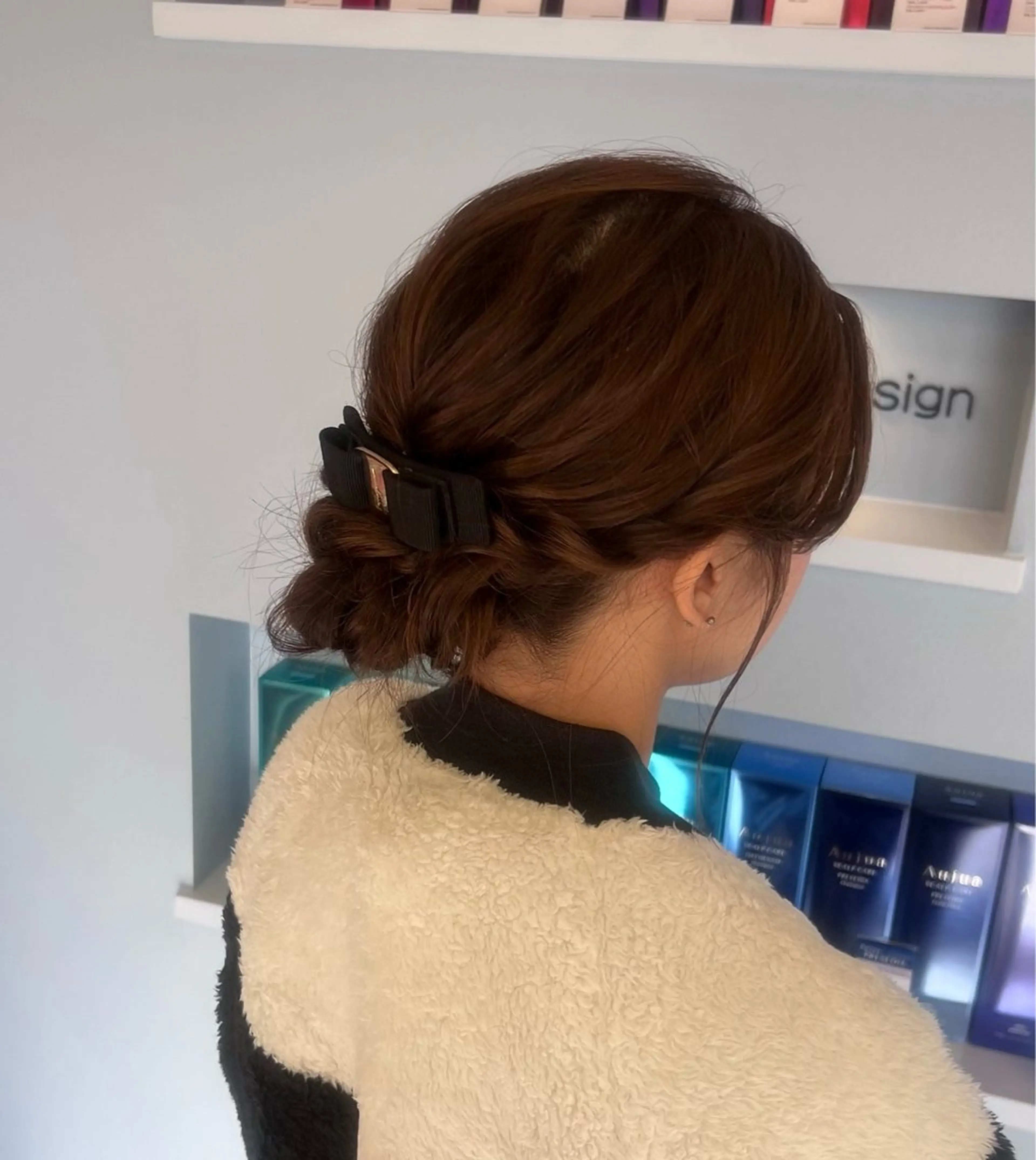 セミロング ヘアアレンジ 🎀似合わせカット 🎀ケアブリーチ💞のヘアスタイル