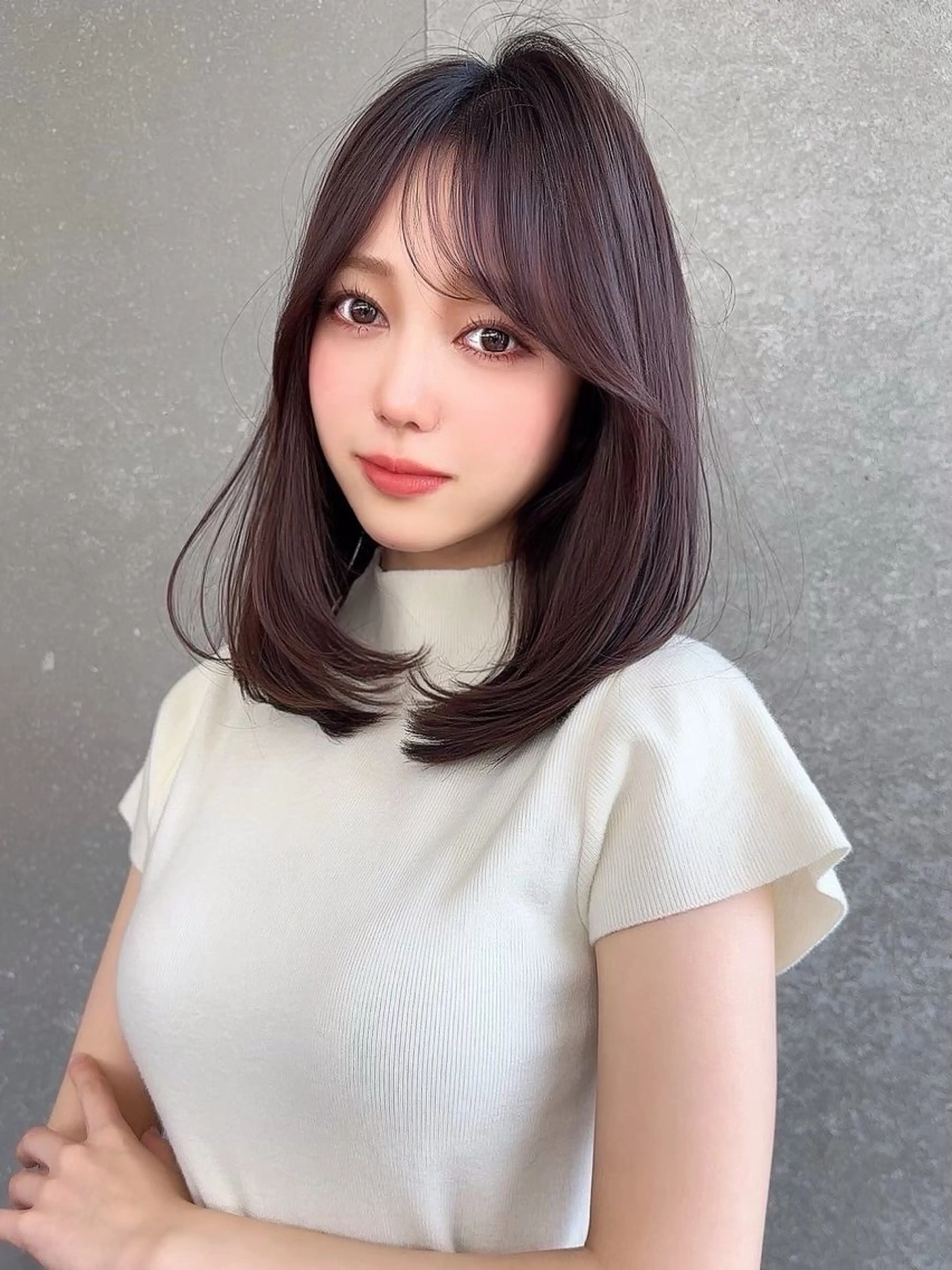 ミディアム レイヤーカット/前髪 顔まわり/大田哲也のヘアスタイル