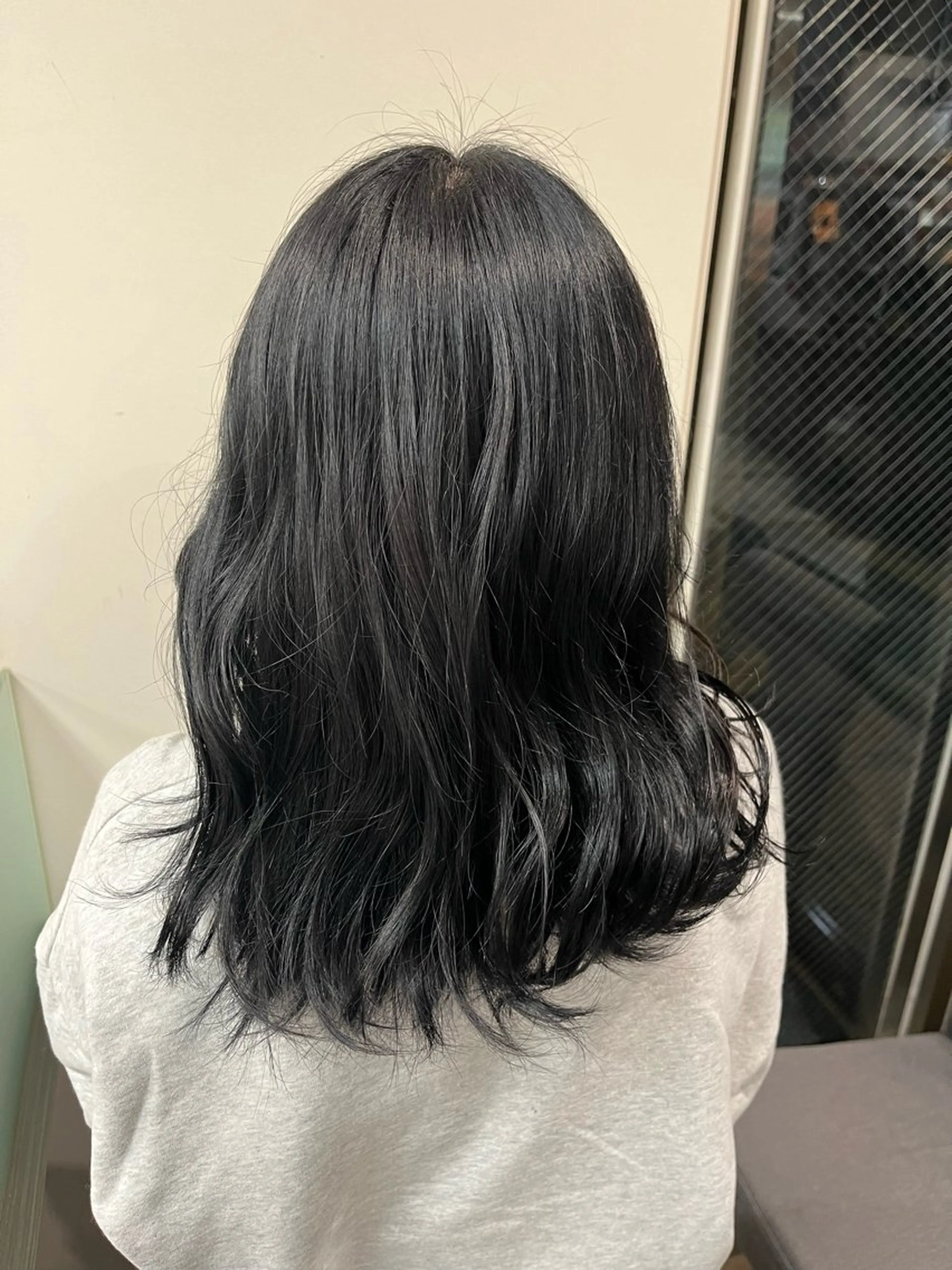 セミロング カラー ☘️上村 ☘️髪質 改善/透明感カラーのヘアスタイル