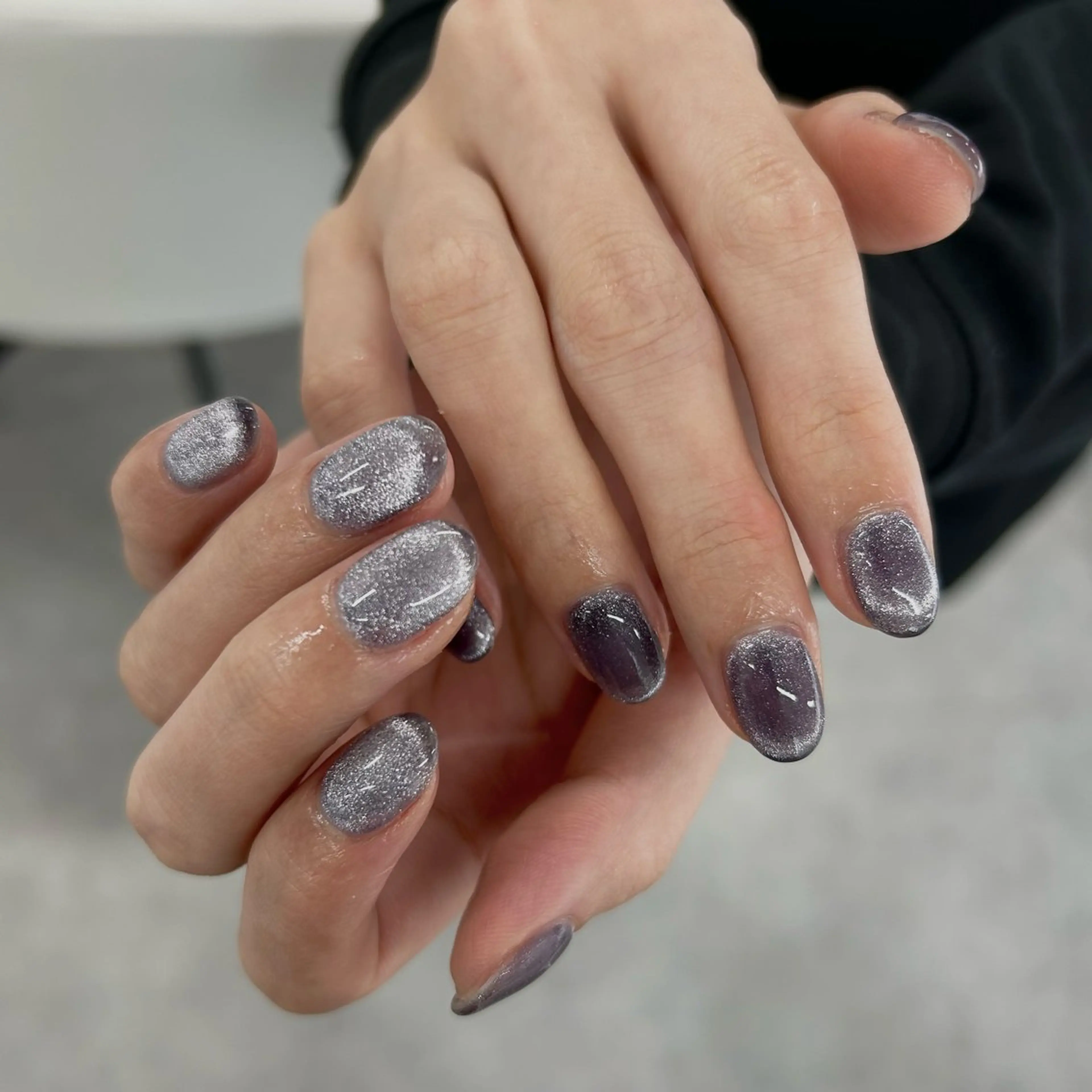 ネイル ラメ(グリッター) マグネットネイル ビー玉ネイル 🤍meiru 🤍ネイリストのネイルデザイン