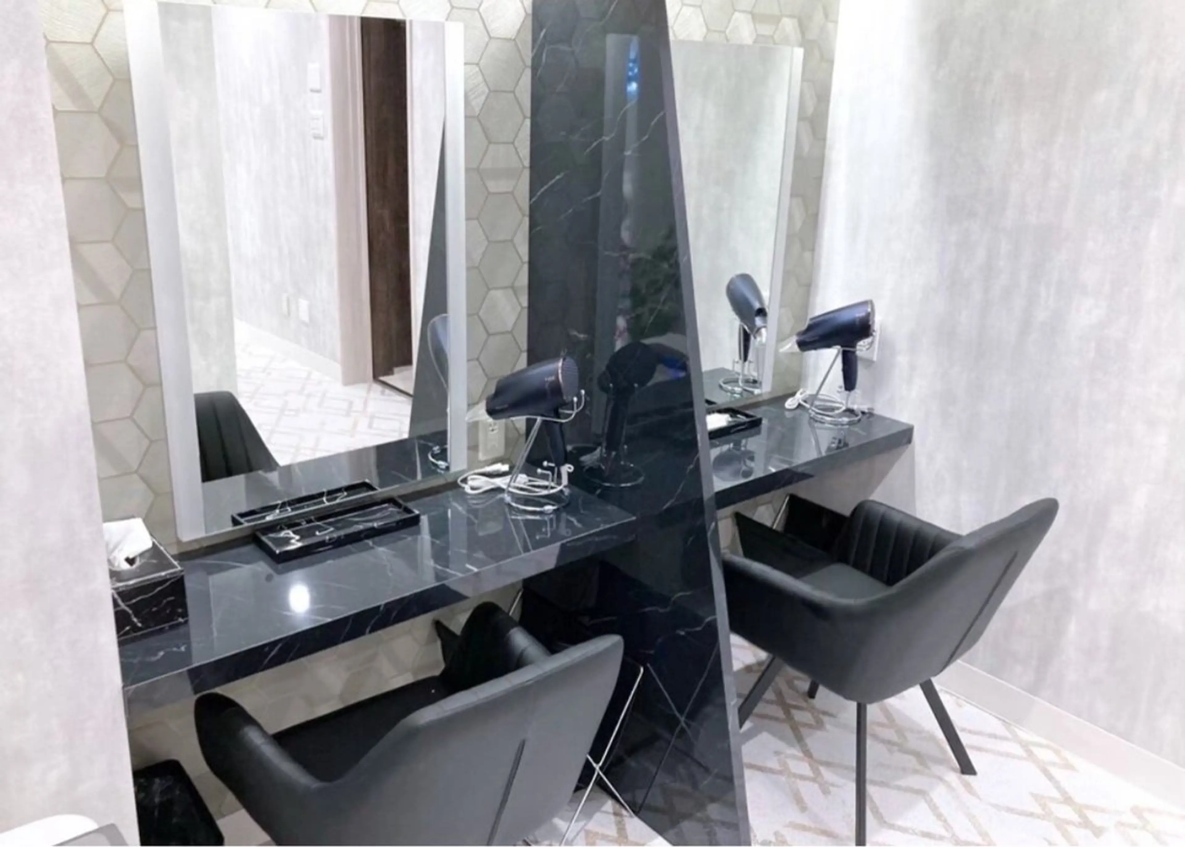 ファッショニスタ AIのエステ・リラクイメージ