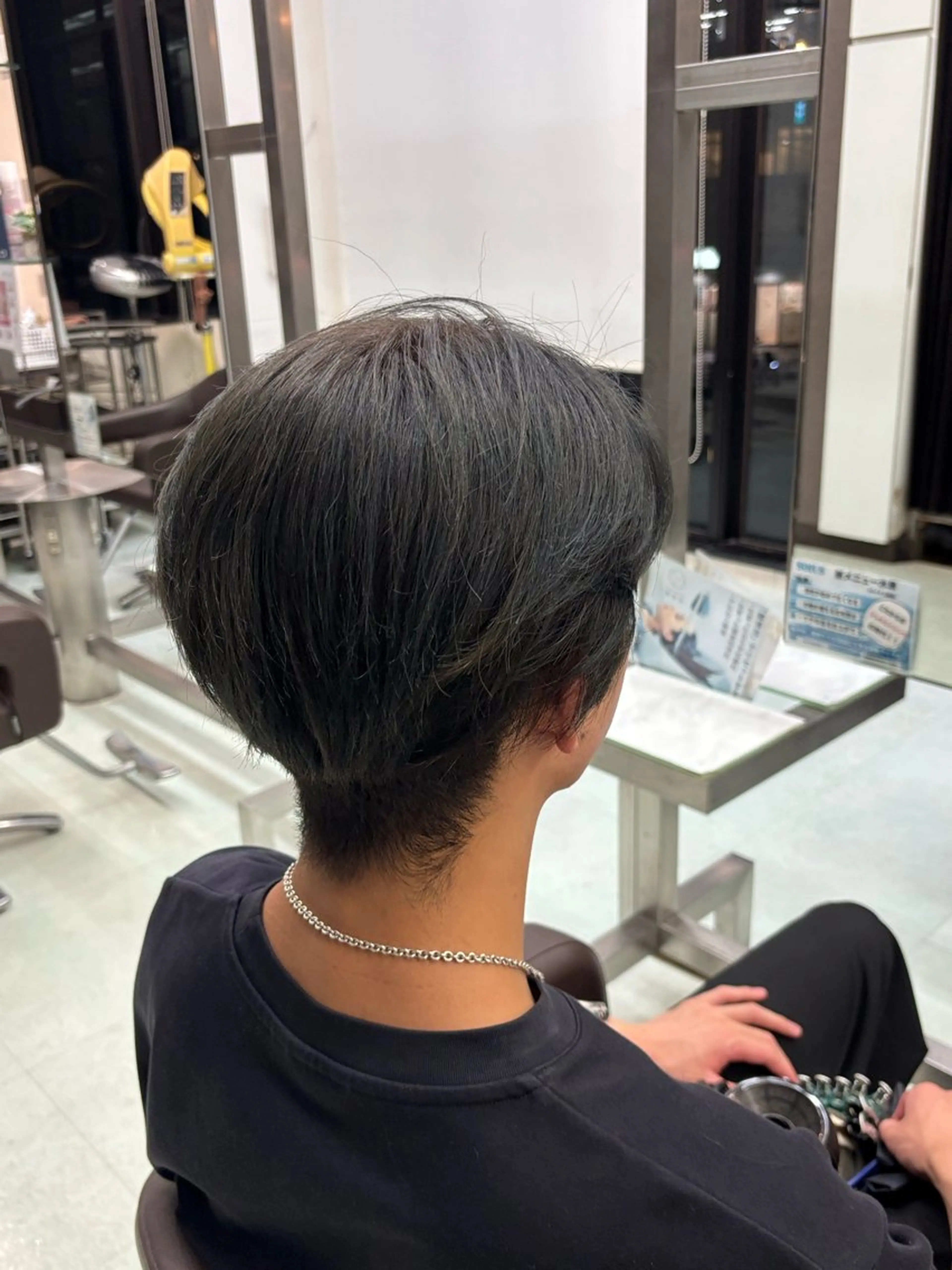 メンズ 中津/トレンドカラー /美馬本紅亜のヘアスタイル