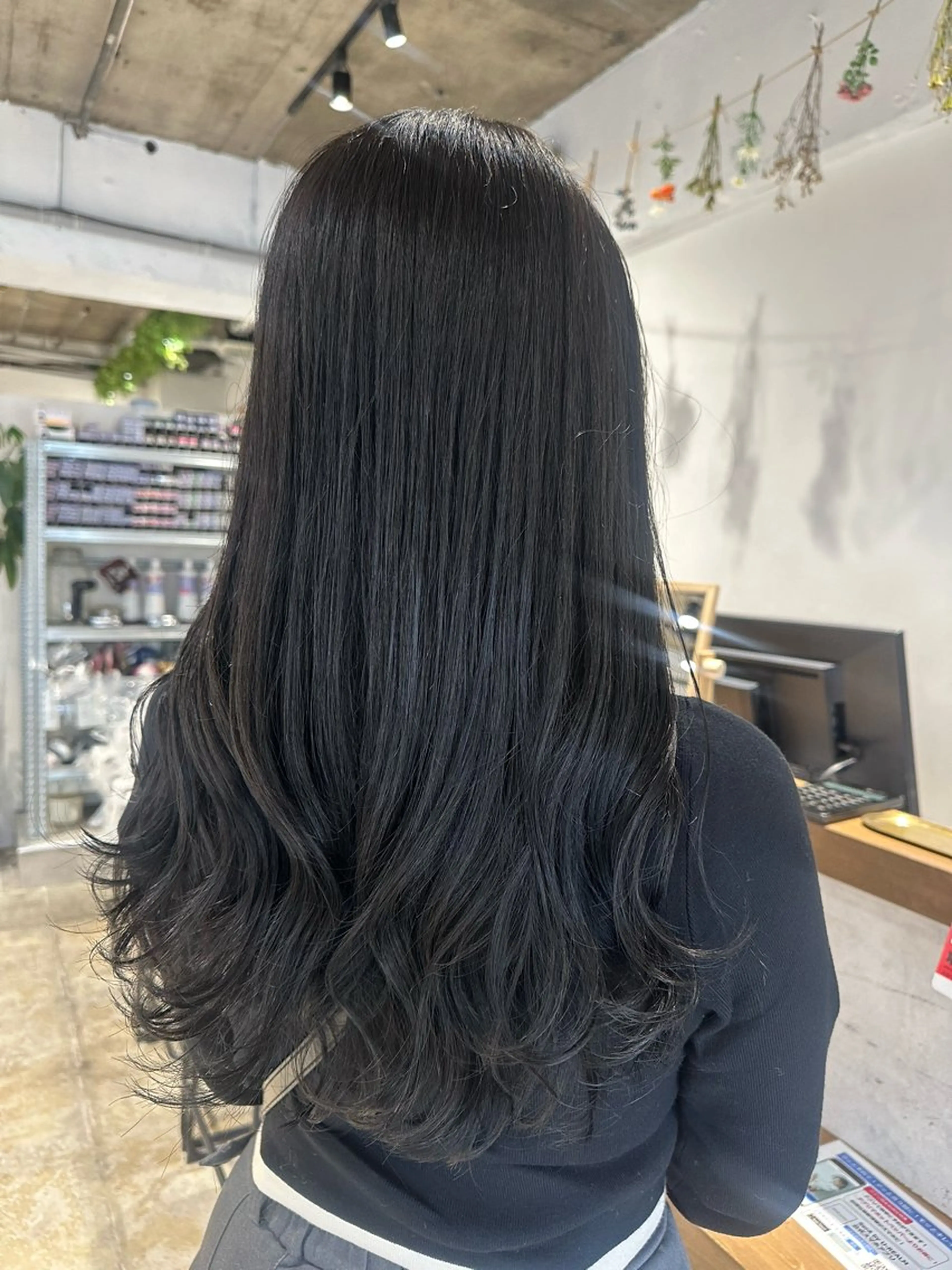 ロング カラー ヘアアレンジ 落合　眺 (オチアイ　ノゾミ)のヘアスタイル