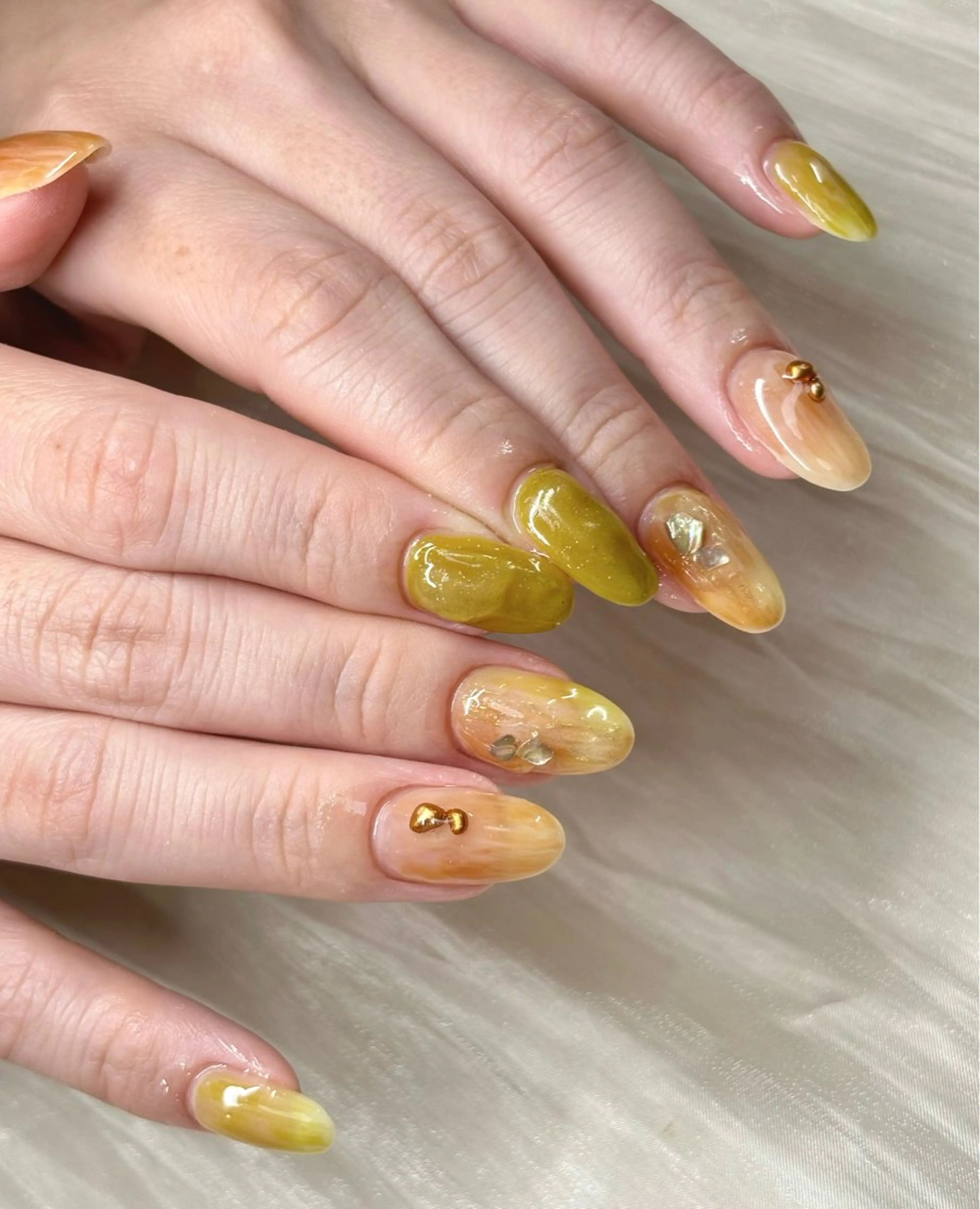 ネイル ニュアンスネイル ETE LUNA NAILのネイルデザイン