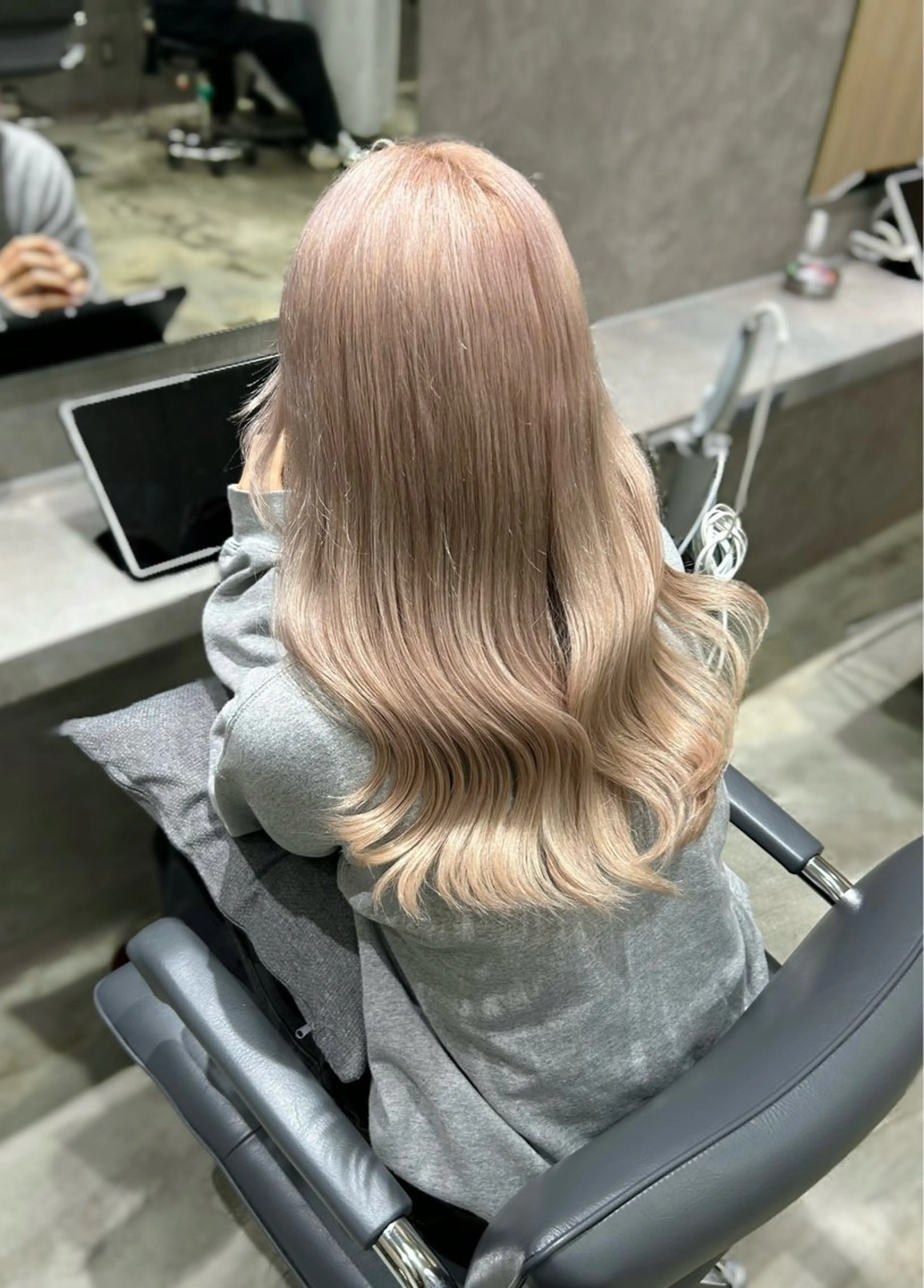 ハイトーンにしたい方おすすめ！ブリーチ2回+カラーのトリプルカラー💫の写真