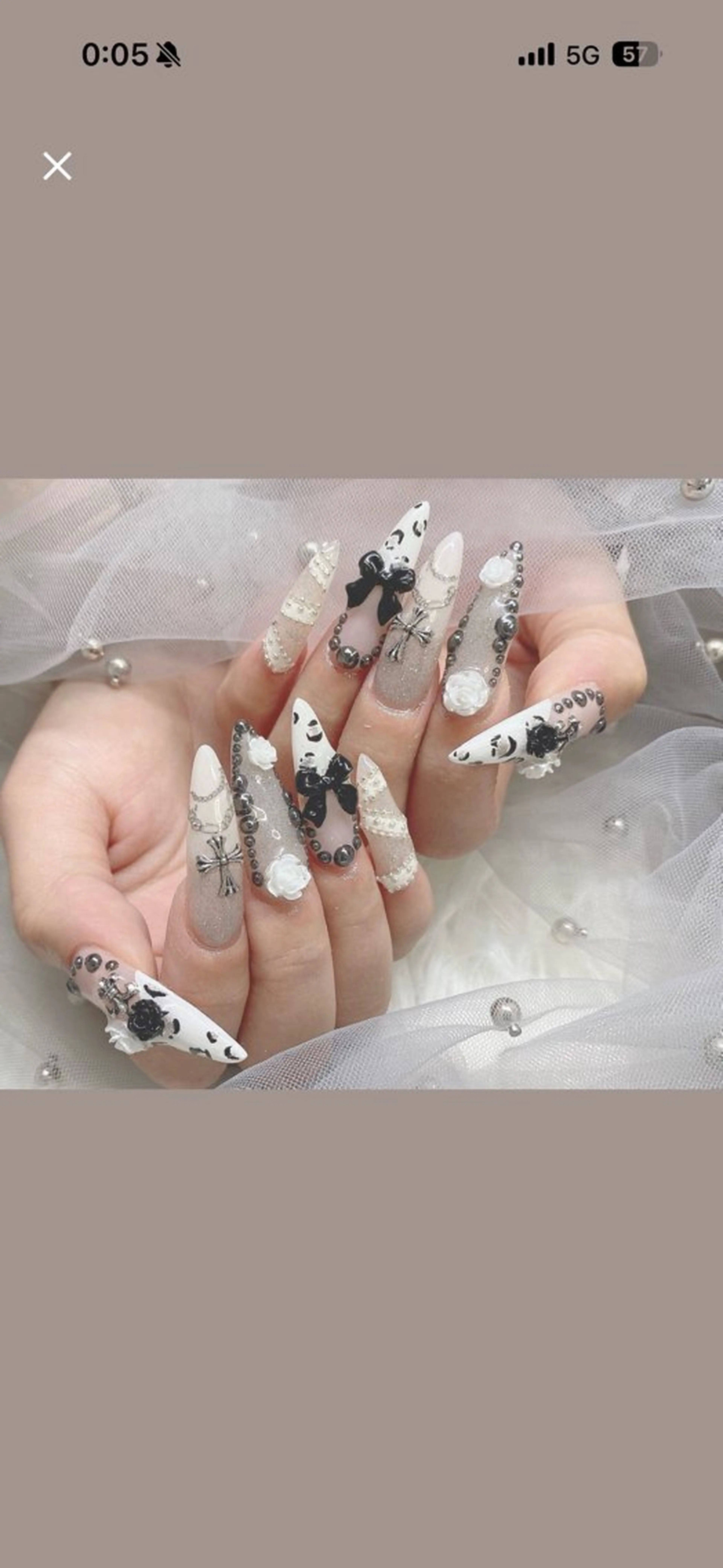 ネイル ハンドネイル I-nailロング /ワンホン/キラキラのネイルデザイン