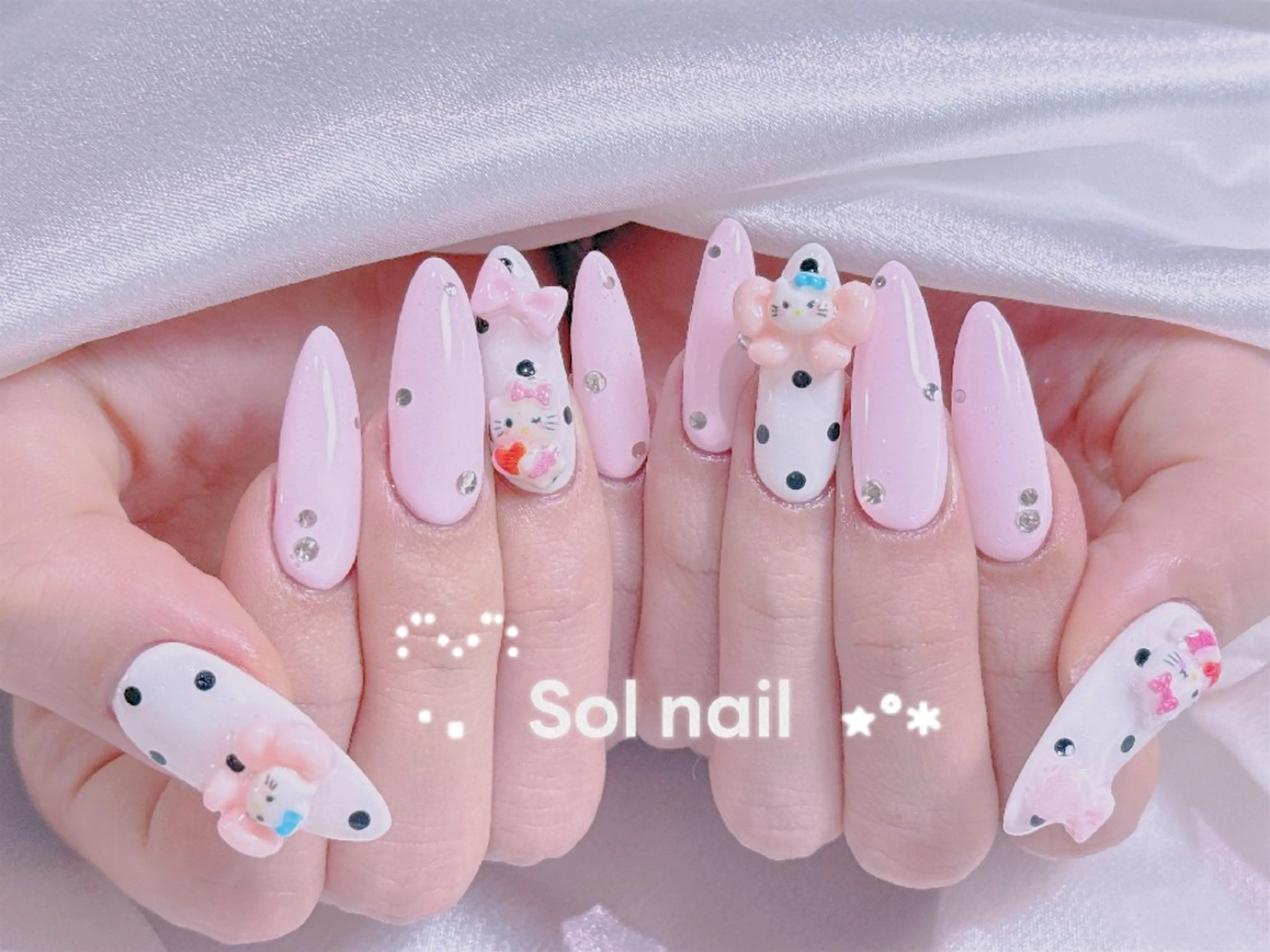 ネイル ハンドネイル ハンドケア パラジェル&フィルイン取り扱いサロンSol Nail所属・Sol Nail ミネのネイルデザイン