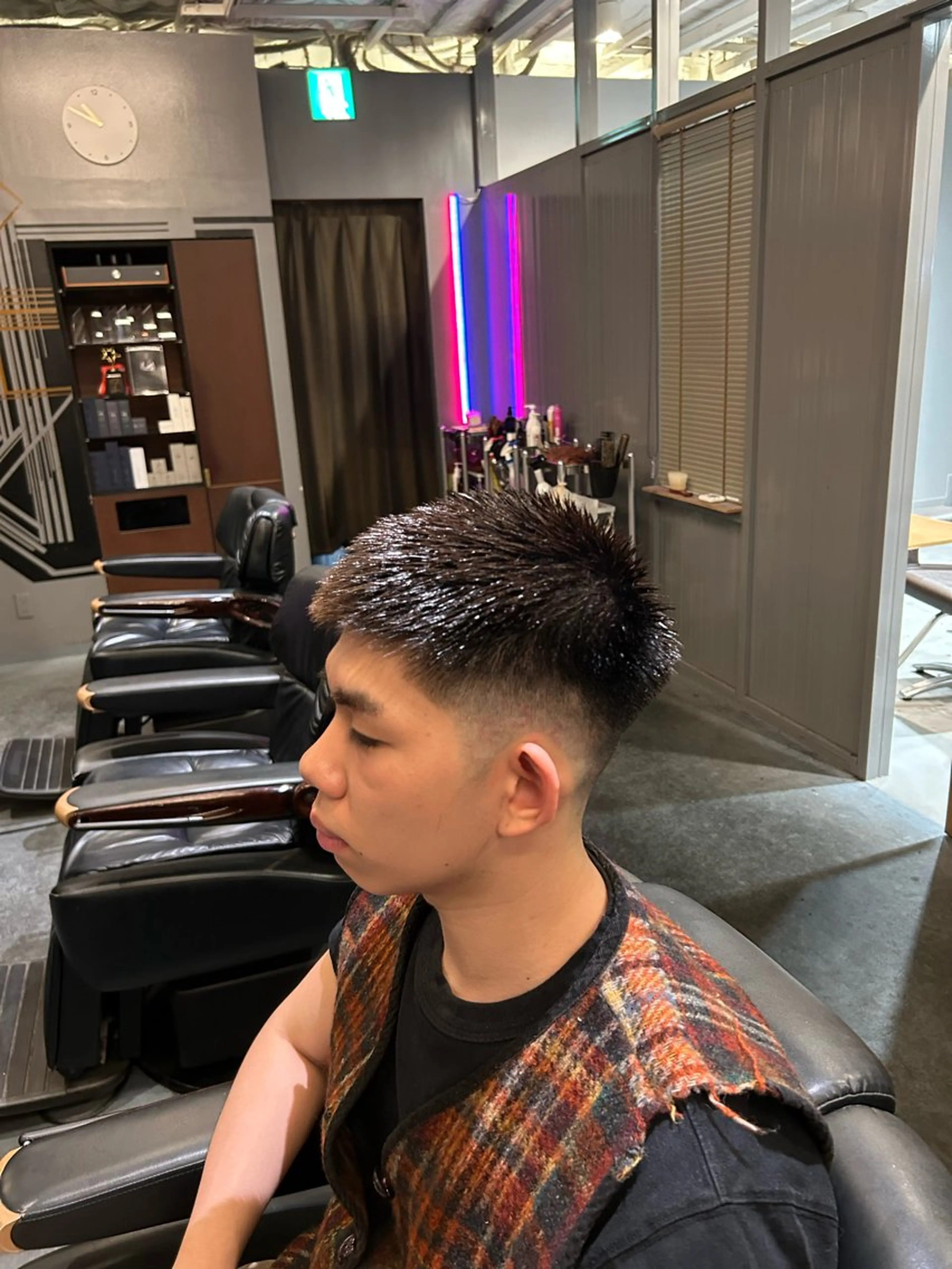 ショート 金苗 仁和のヘアスタイル