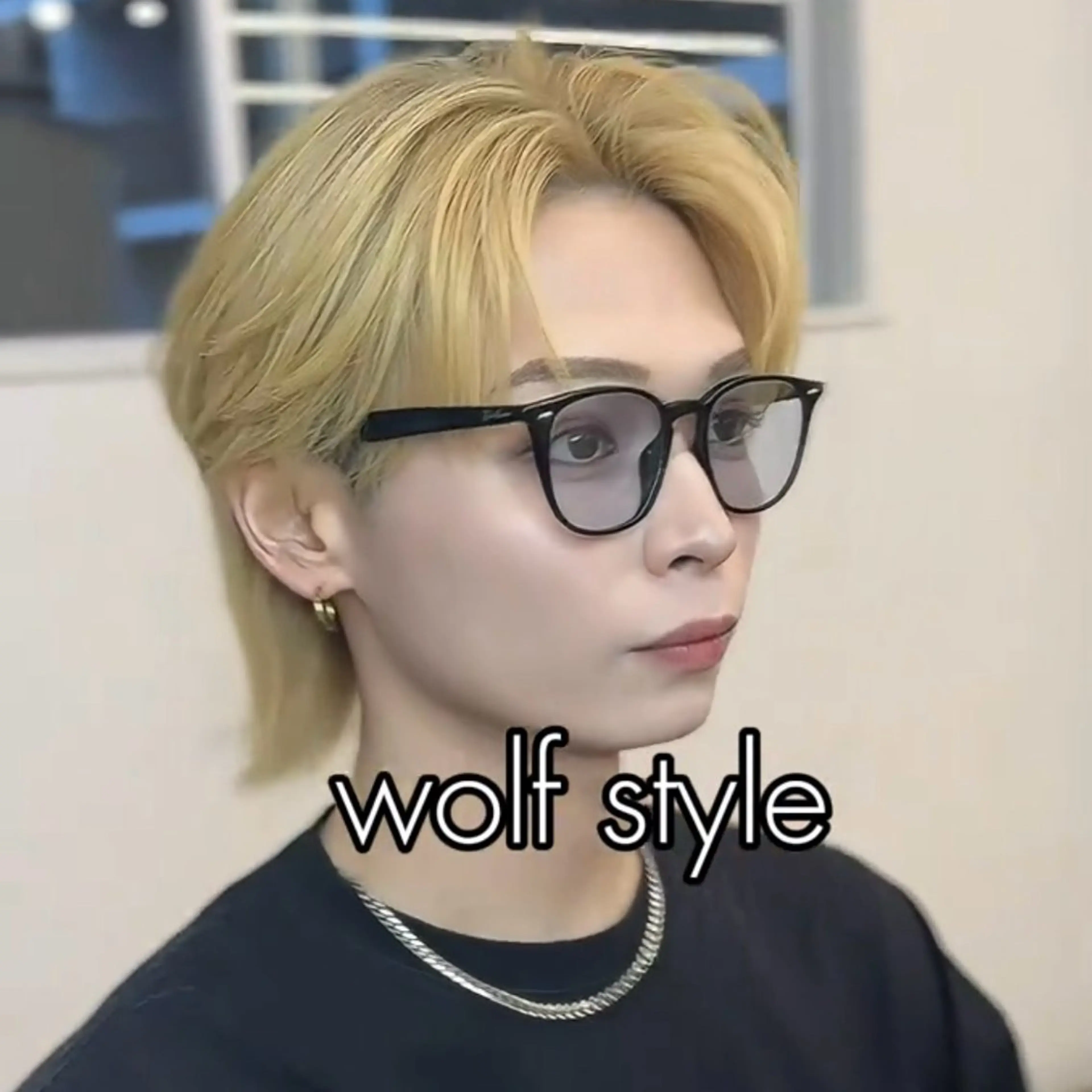 ショート くびれヘア ハイライト 韓国風ヘア レイヤーカット ショートヘア 🫧 下島友弥 【メンズ特化美容師】のヘアスタイル