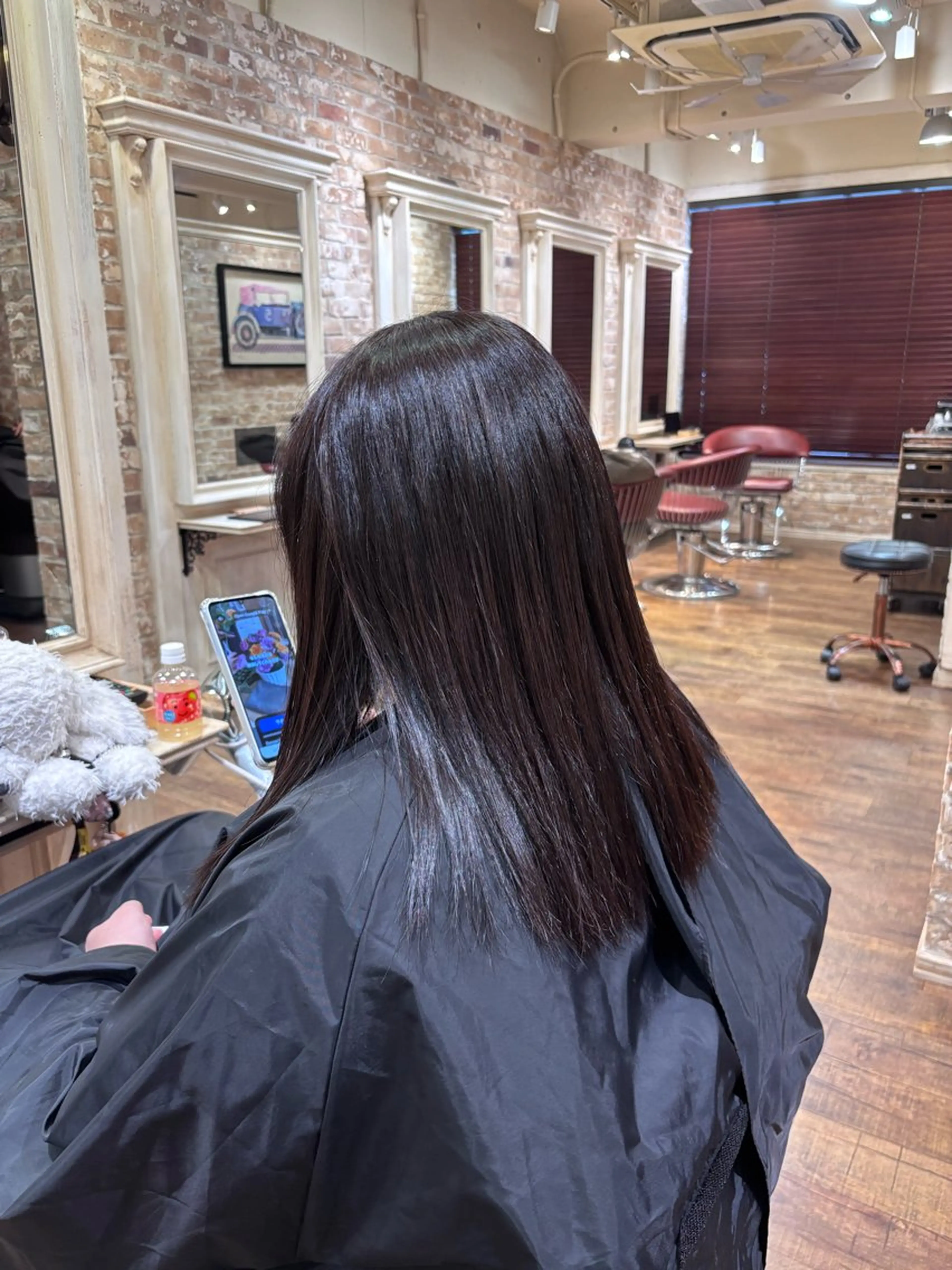 セミロング ヘアカラー 田尾 凌雅のヘアスタイル