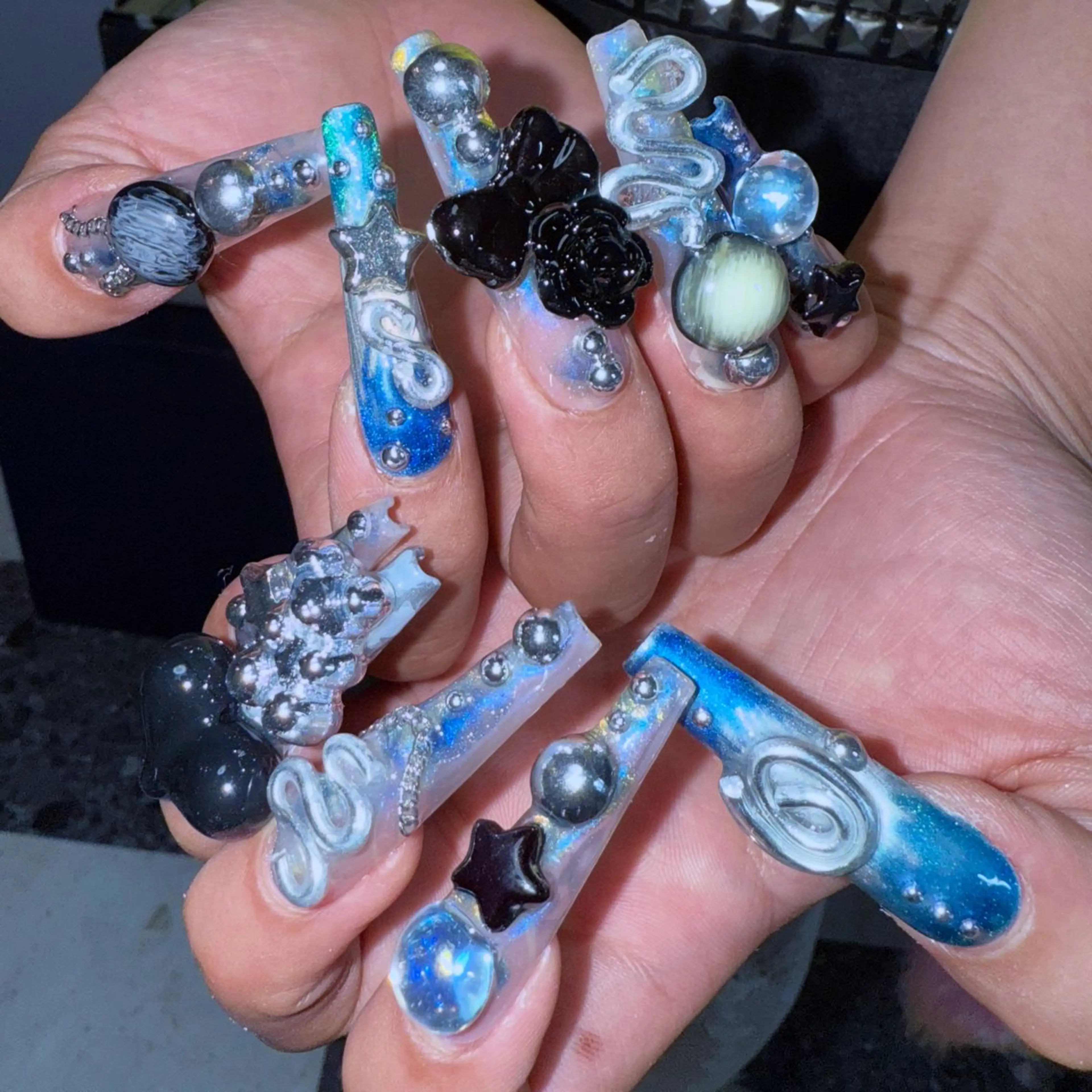 ネイル アートネイル ブルー ロングネイル シンプルネイル ハンドネイル posa nail モエミのネイルデザイン