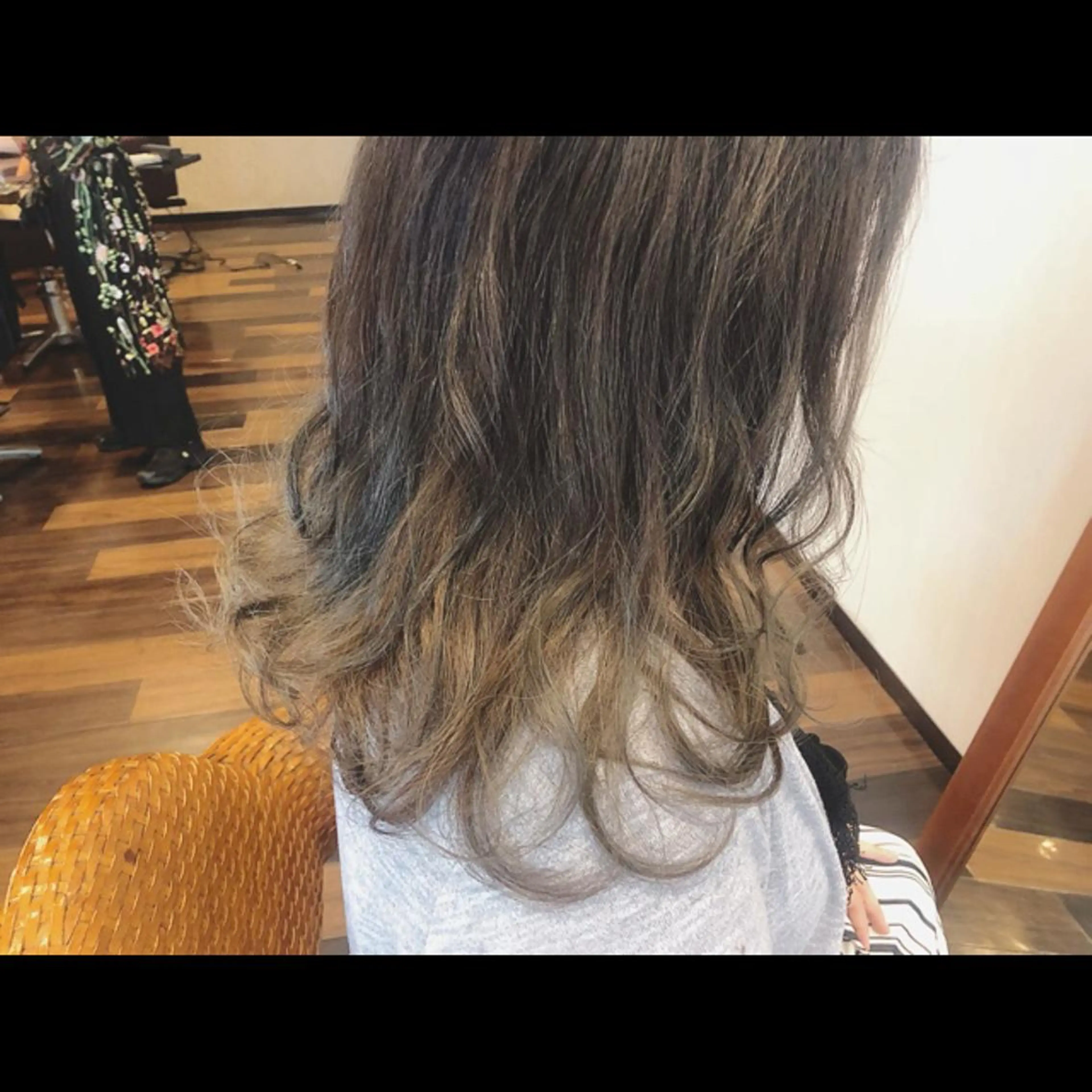 ミディアム カラー パーマ ヘアアレンジ メンズ 【mokuオーナー】 ちはるのヘアスタイル
