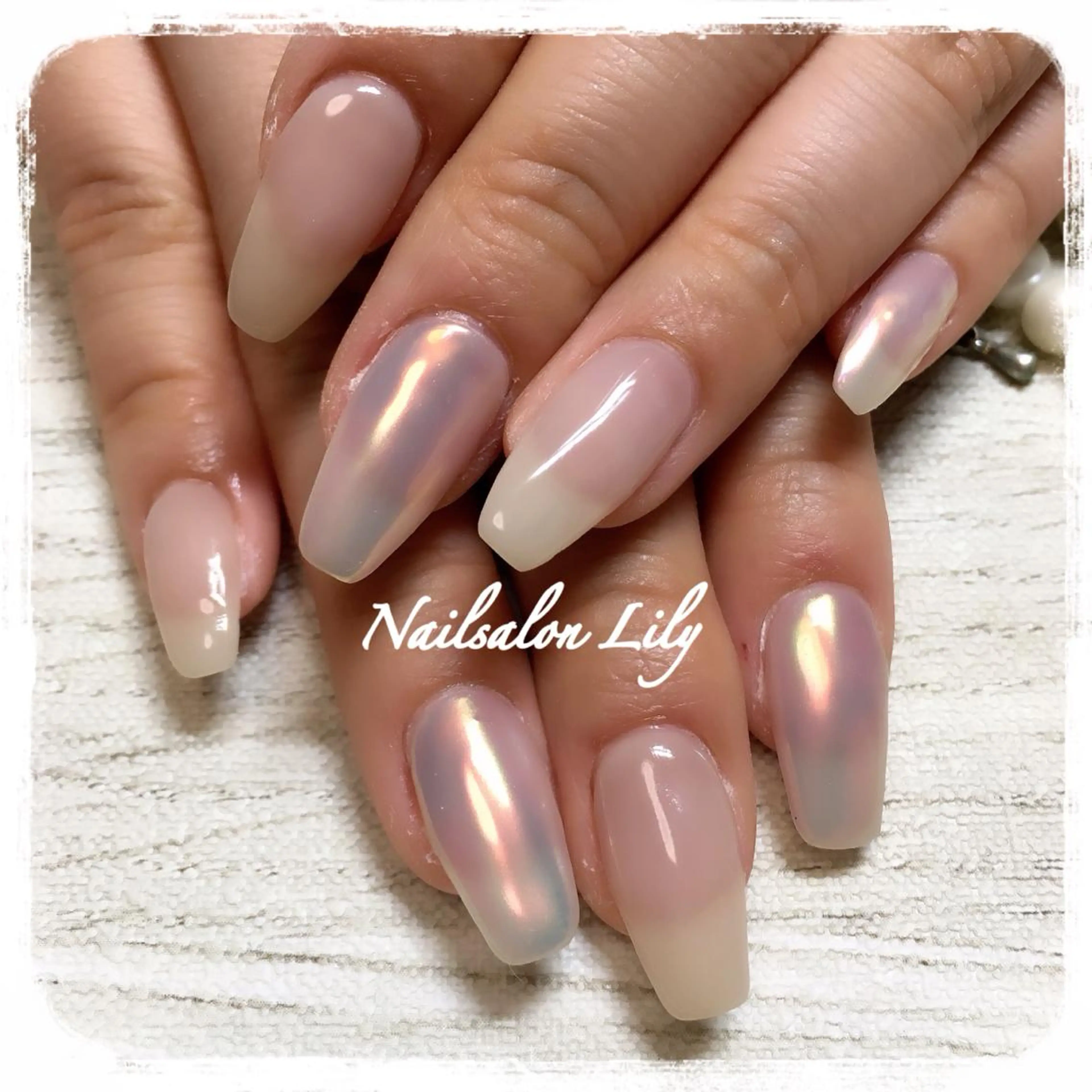ネイル オーロラネイル ハンドネイル Lily*nail 🌻Mii🌻のネイルデザイン