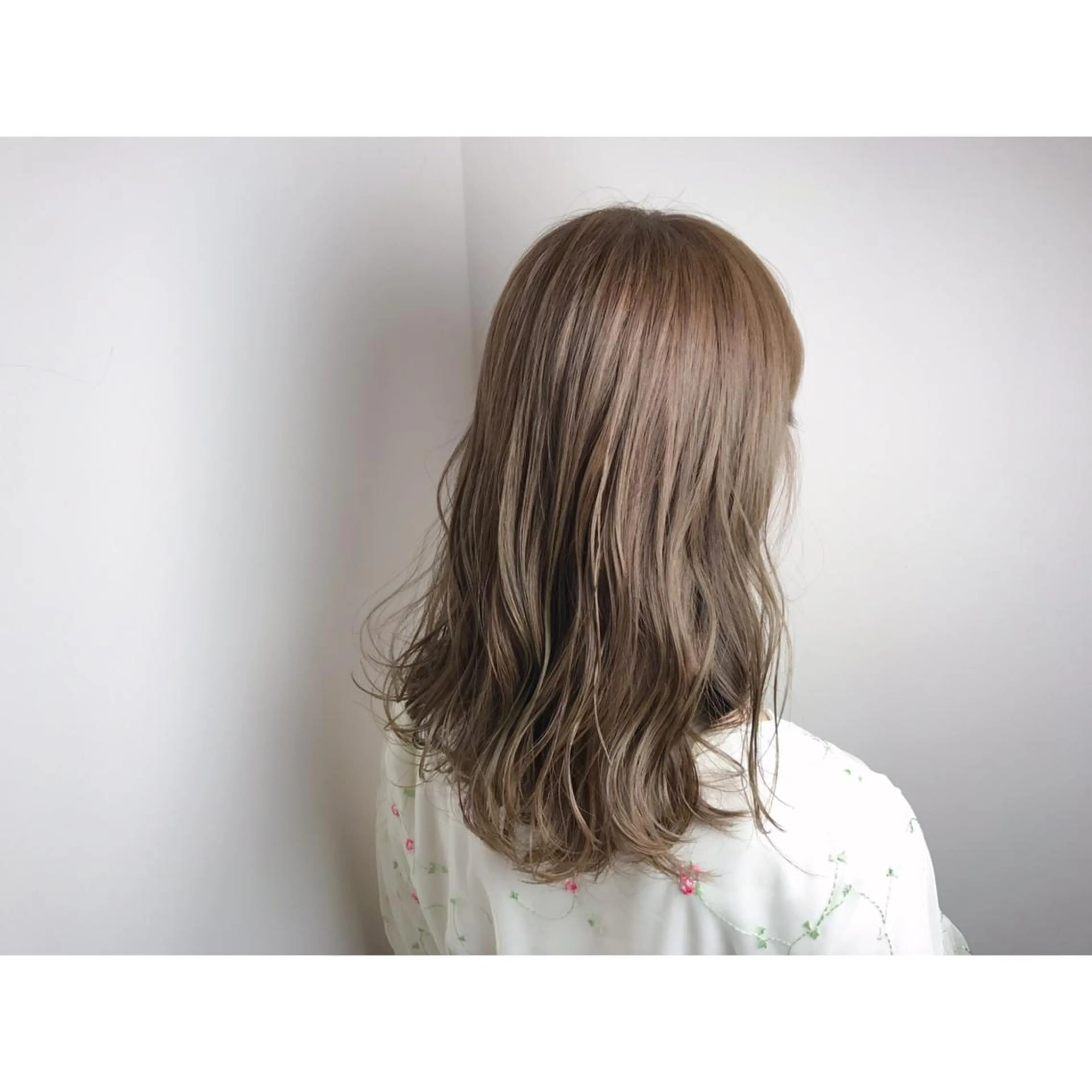 セミロング カラー パーマ ショート/レイヤー なら石井知希のヘアスタイル