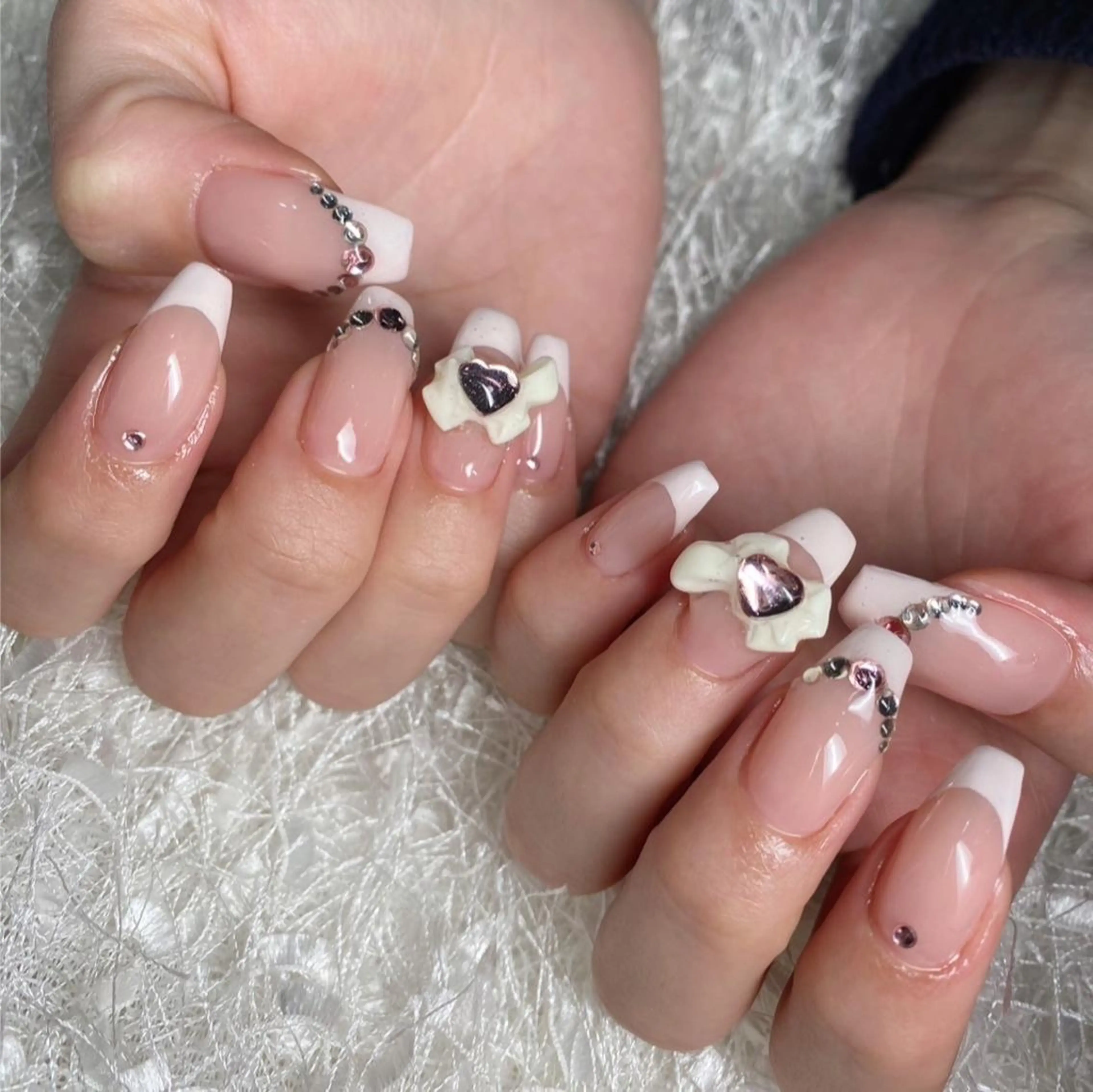 ネイル 長さ出し フレンチネイル ジェルネイル グラデーション 韓国ネイル ハンドネイル Nail&eye Belire 新宿のネイルデザイン