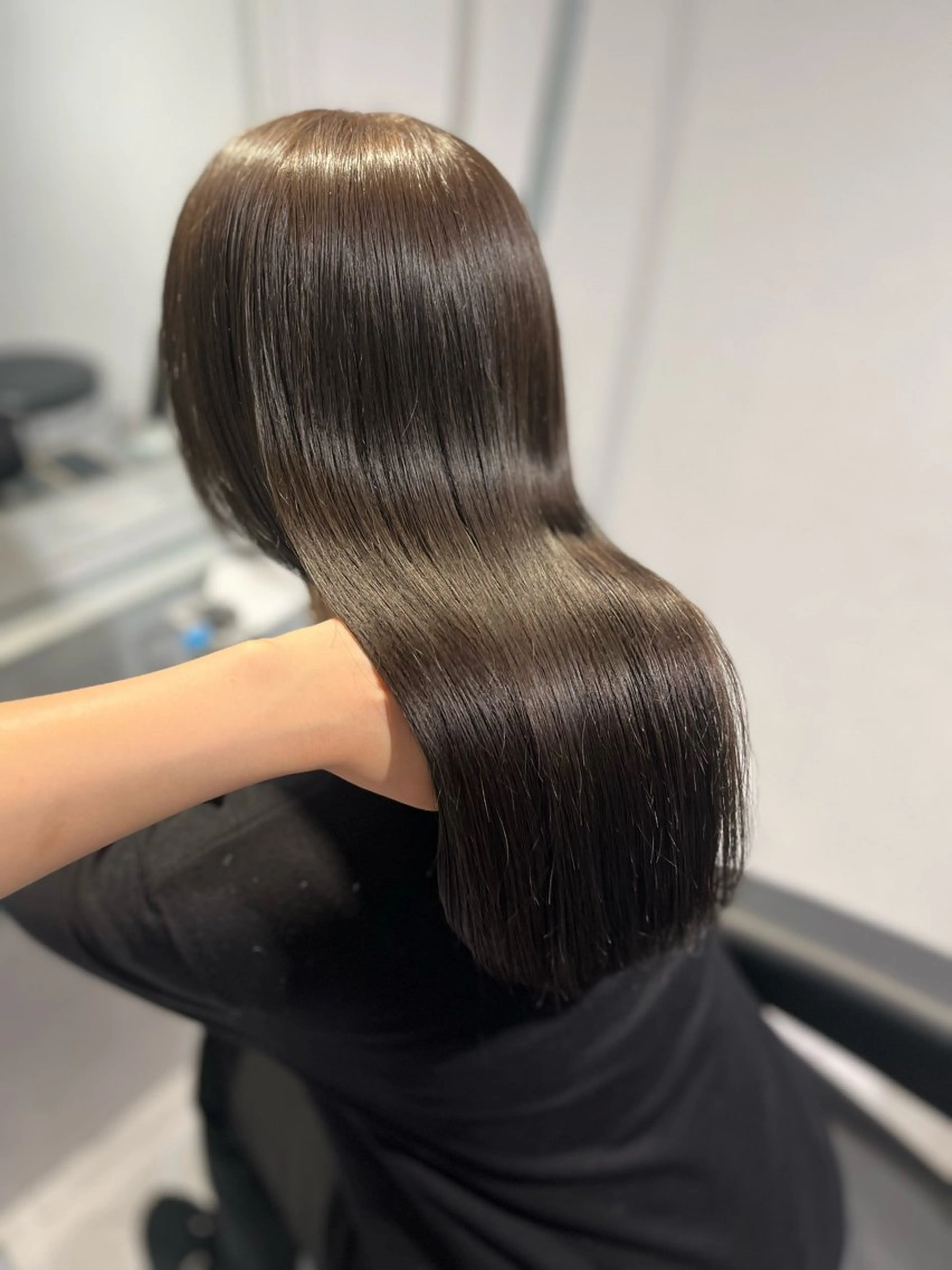 ロング カラー 🫧うる艶トレンド 🫧透明感カラーのヘアスタイル