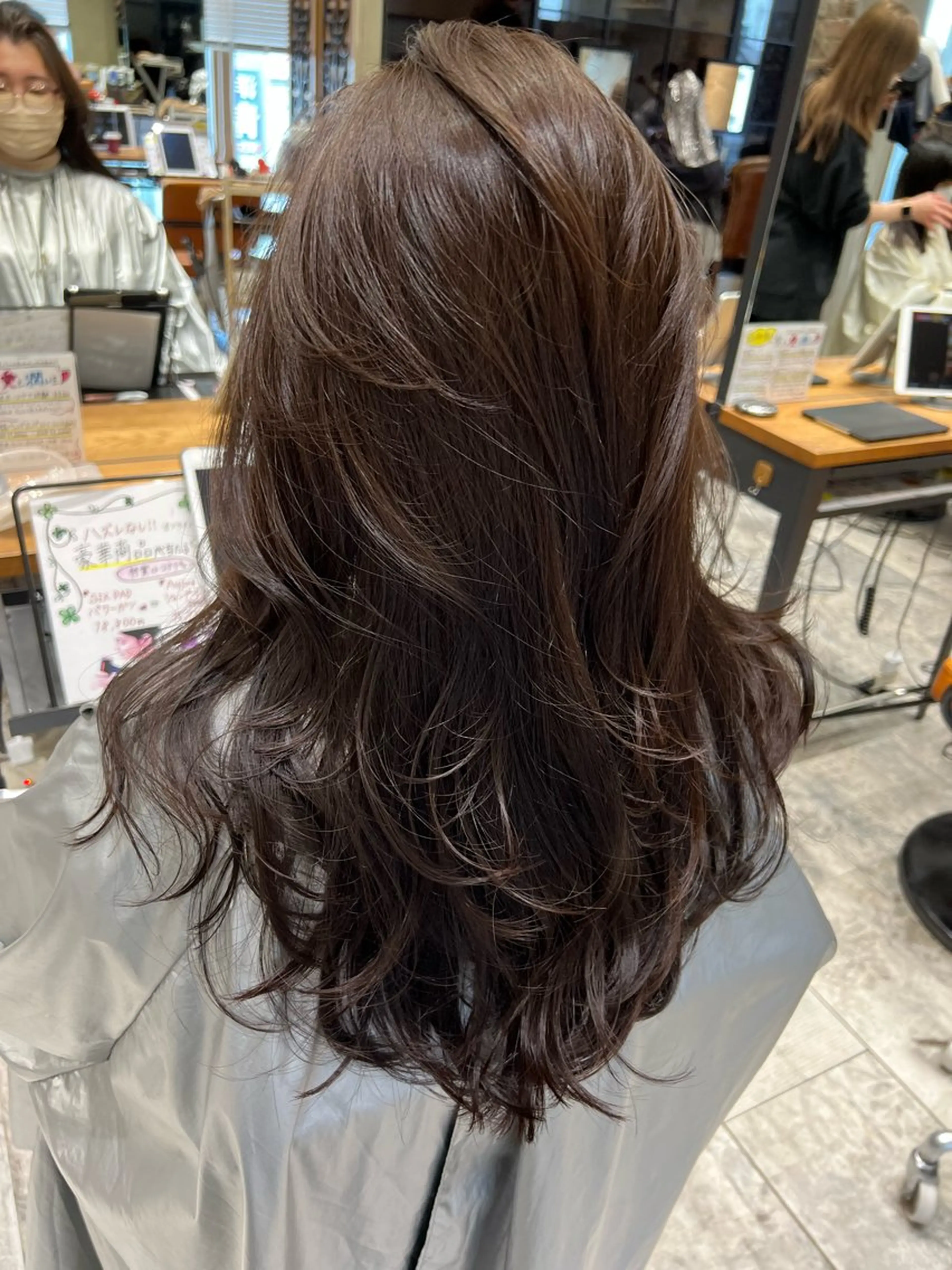 ロング カラー 韓国ヘア🇰🇷／ 艶カラー鈴木萌愛🩶のヘアスタイル